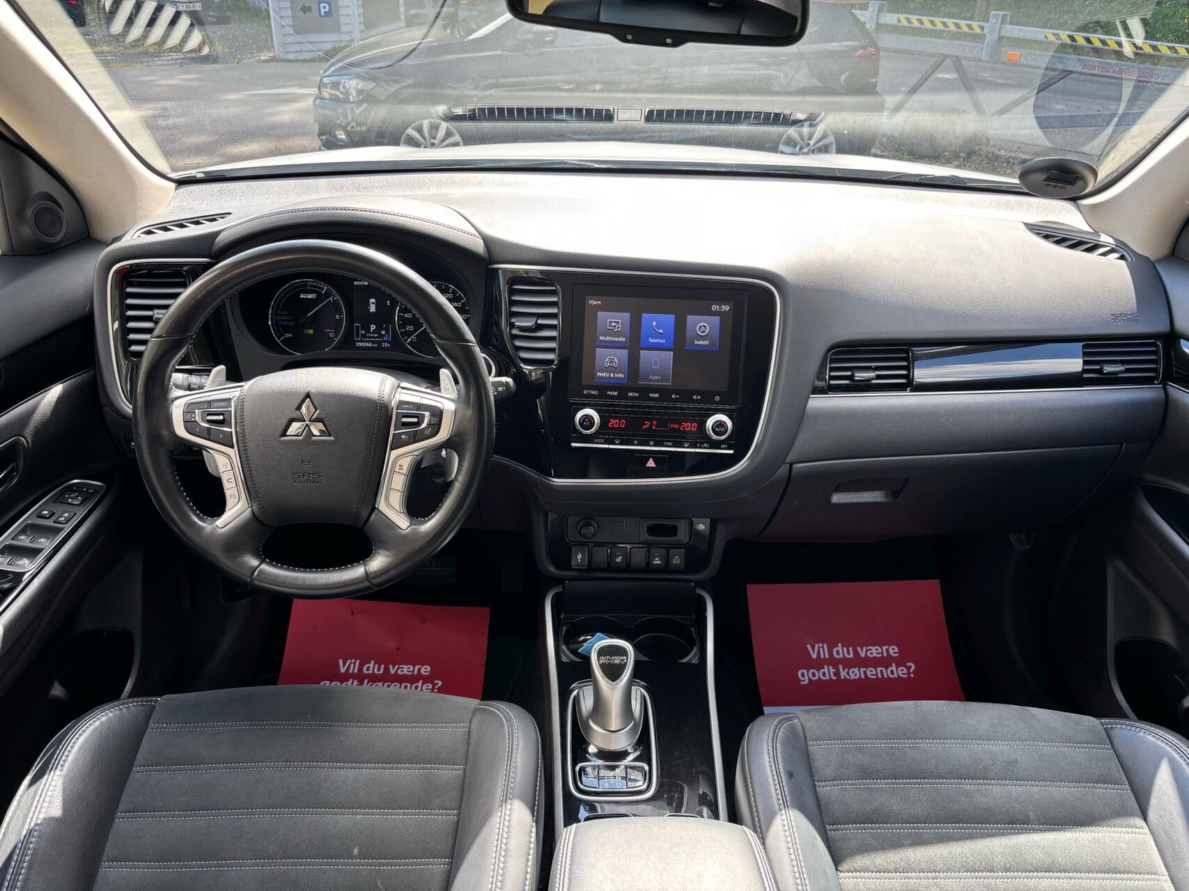 Billede af Mitsubishi Outlander 2,4 PHEV  Plugin-hybrid Intense 4WD 224HK 5d 6g Trinl. Gear