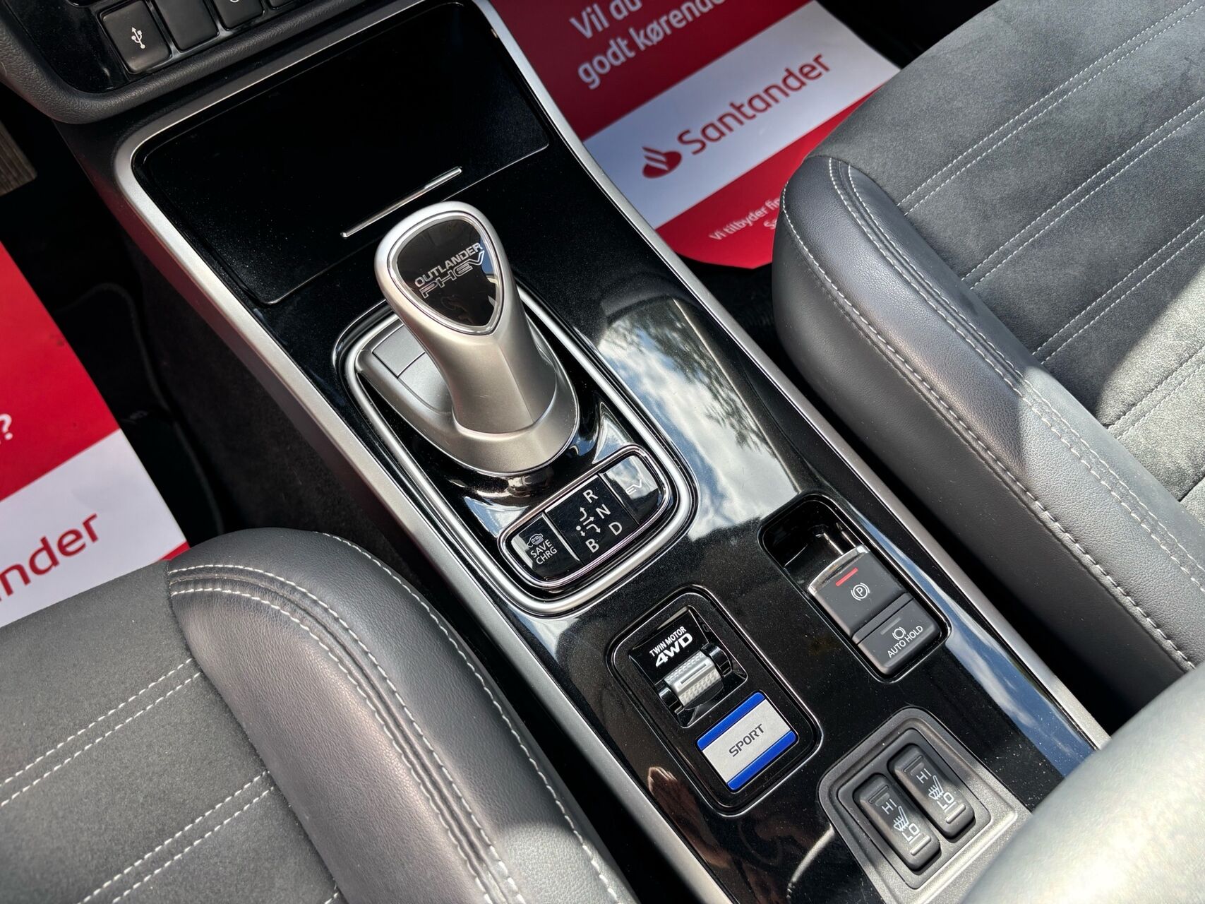 Billede af Mitsubishi Outlander 2,4 PHEV  Plugin-hybrid Intense 4WD 224HK 5d 6g Trinl. Gear