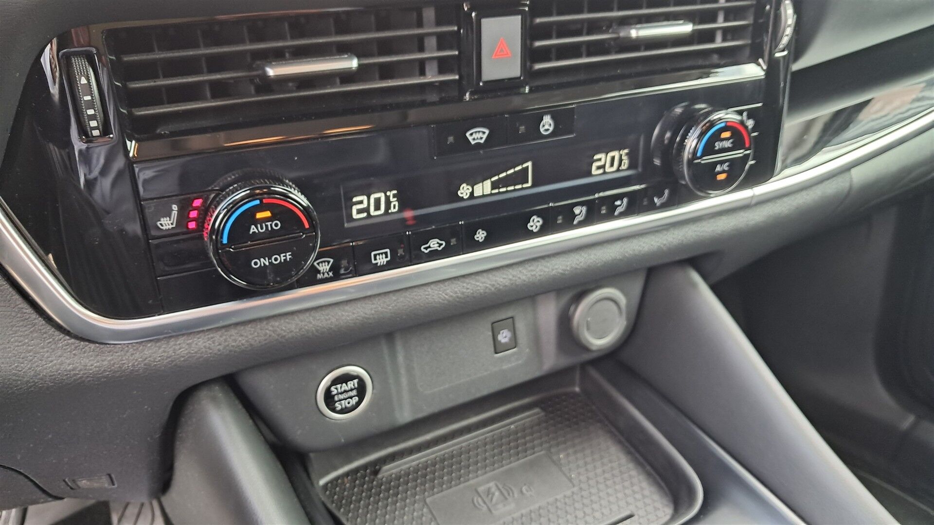 Billede af Nissan Qashqai 1,3 MHEV  Mild hybrid N-Connecta X-Tronic 158HK 5d 7g Aut.