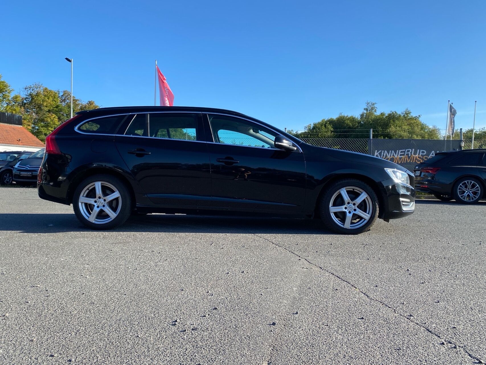 Billede af Volvo V60 2,0 D2 Momentum 120HK Stc 6g Aut.