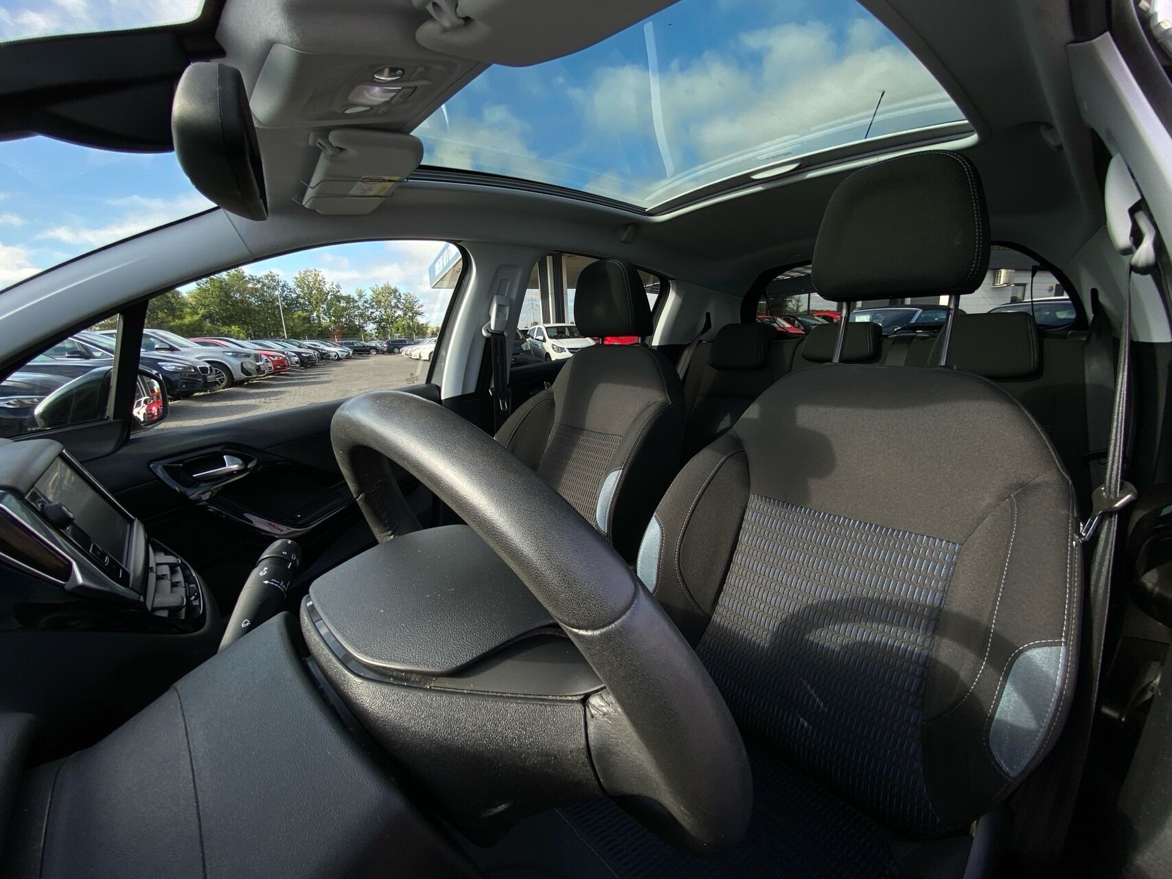 Billede af Peugeot 208 1,2 VTi Supreme 82HK 5d