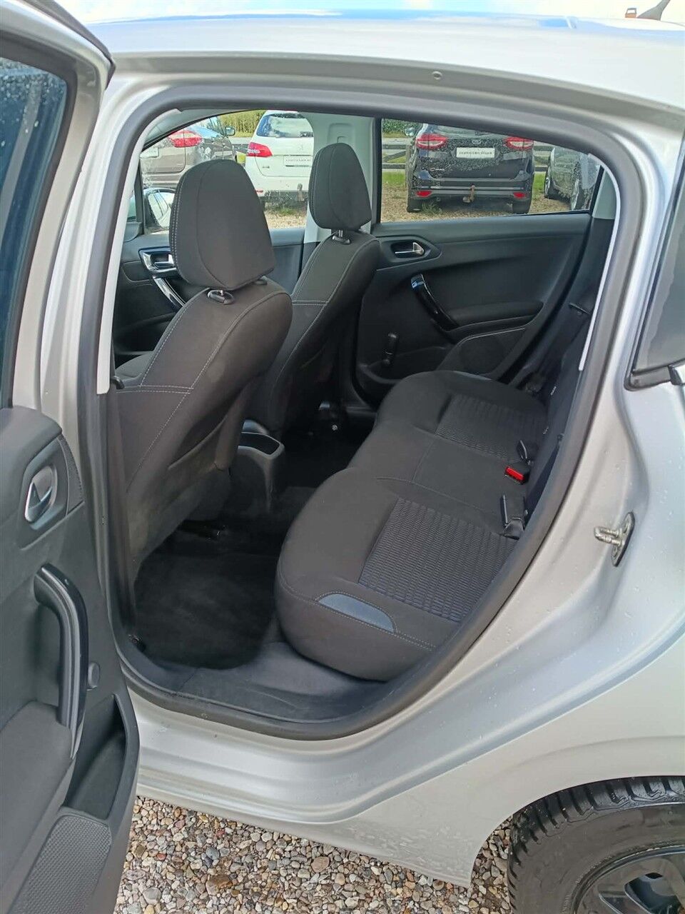 Billede af Peugeot 208 1,2 VTi Allure Sky 82HK 5d