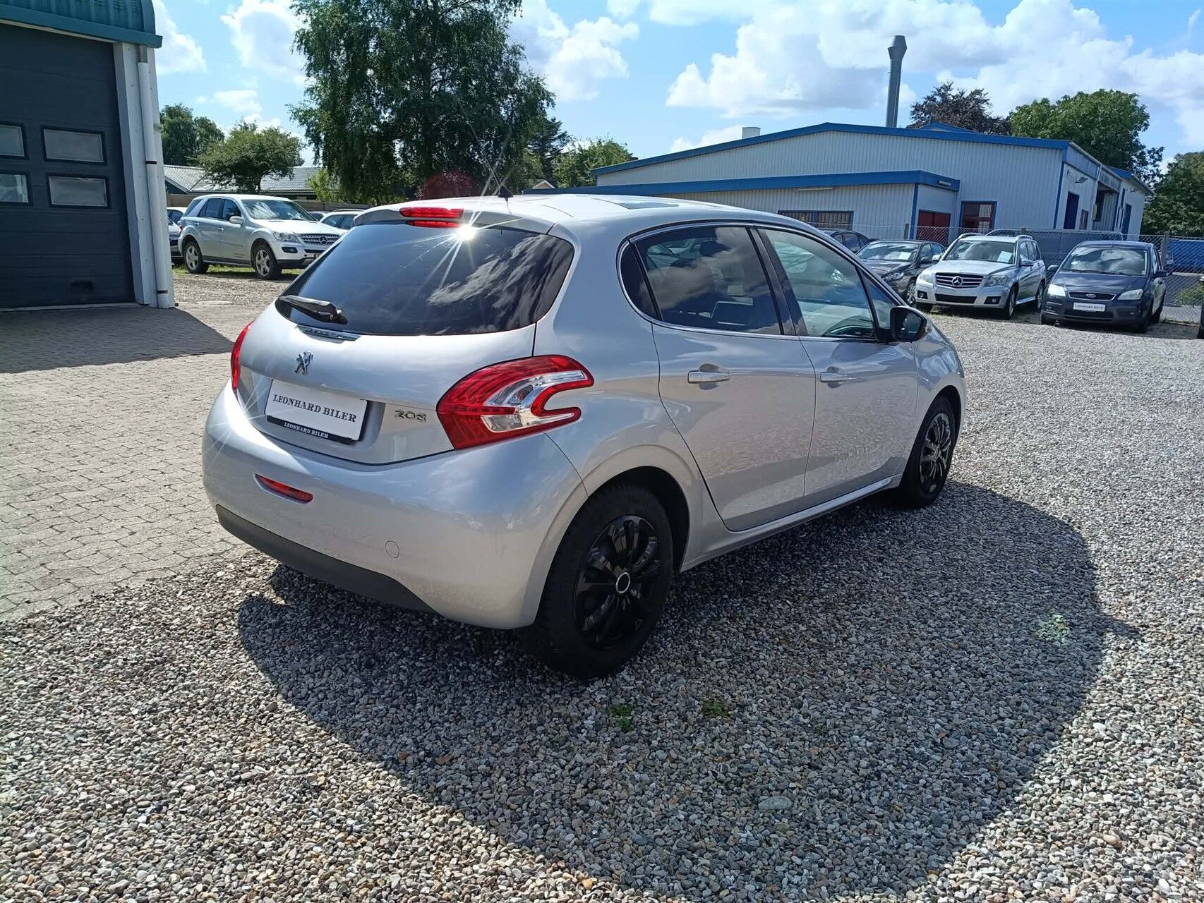 Billede af Peugeot 208 1,2 VTi Allure Sky 82HK 5d