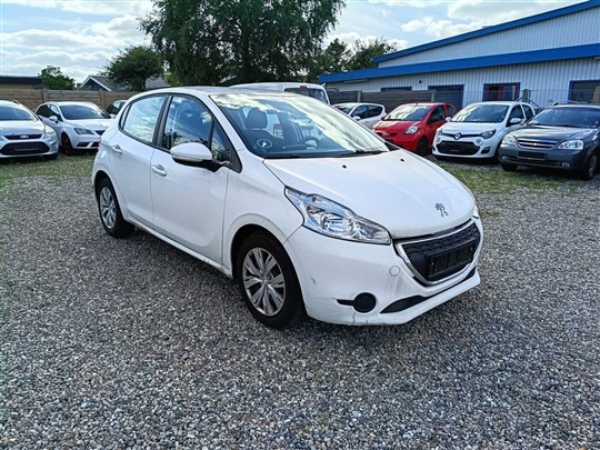 Peugeot 208 1,2 VTi Active 82HK 5d