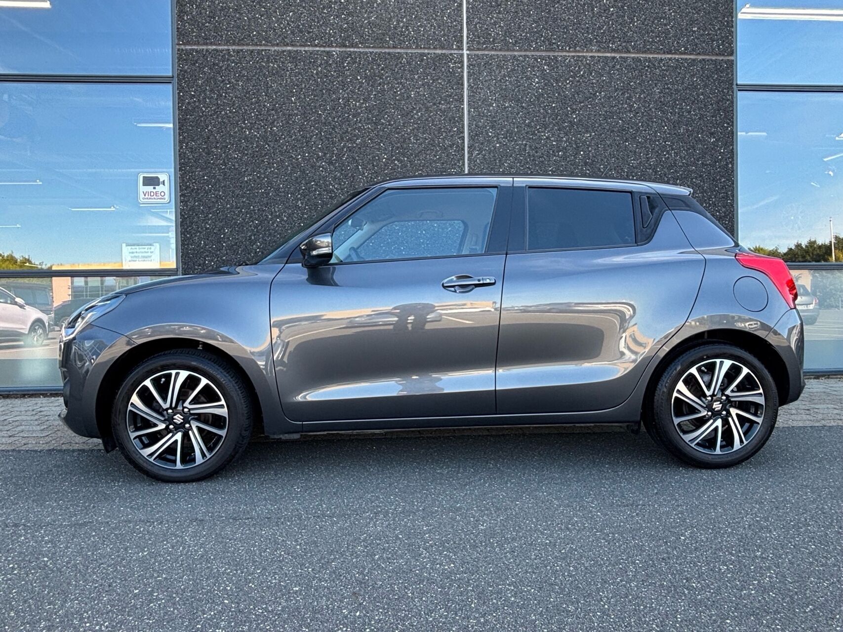 Billede af Suzuki Swift 1,2 Dualjet  Mild hybrid Exclusive AEB 83HK 5d