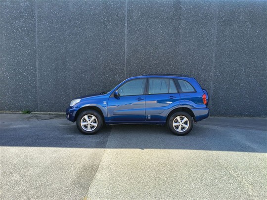 Toyota RAV4 1,8 Wave 4x2 125HK Van