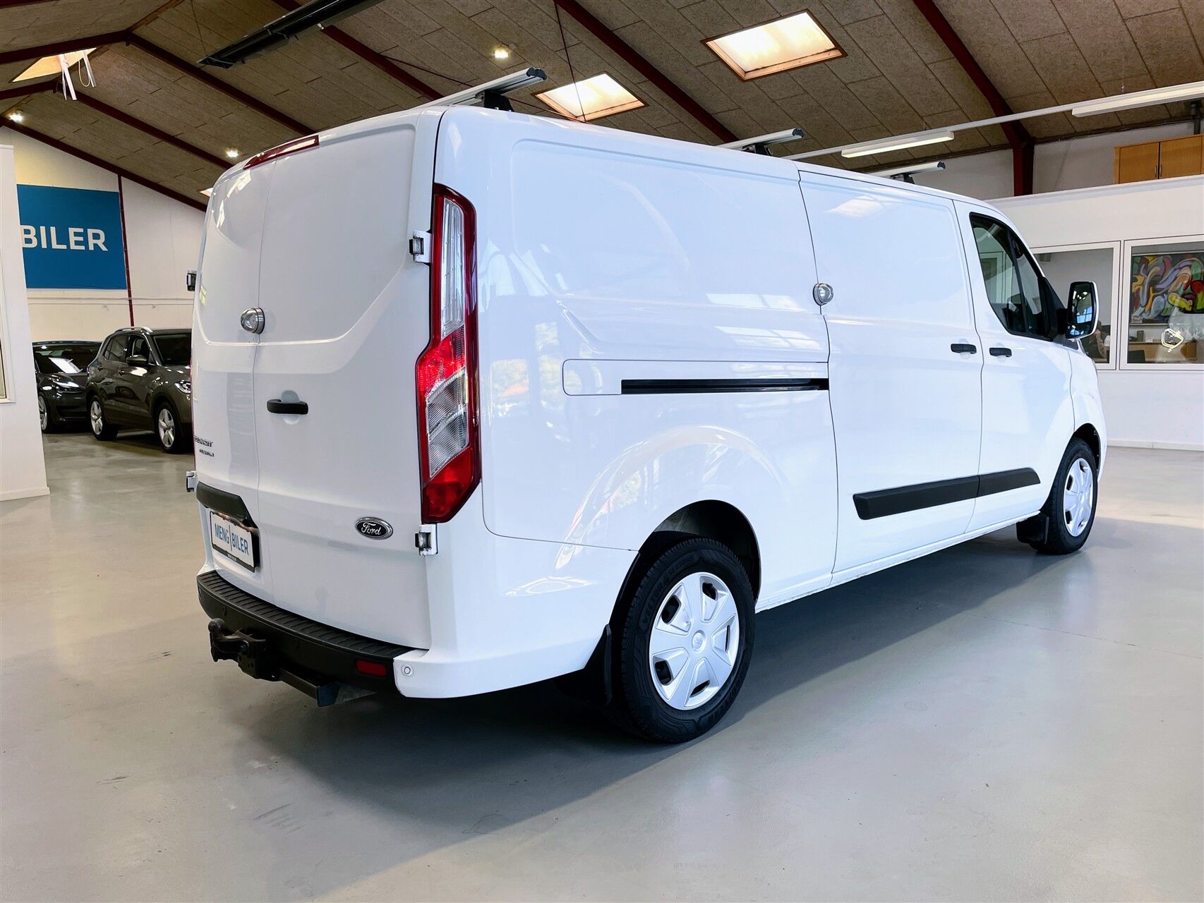 Billede af Ford Transit Custom 300 L2H1 2,0 TDCi Trend 130HK Van 6g Aut.