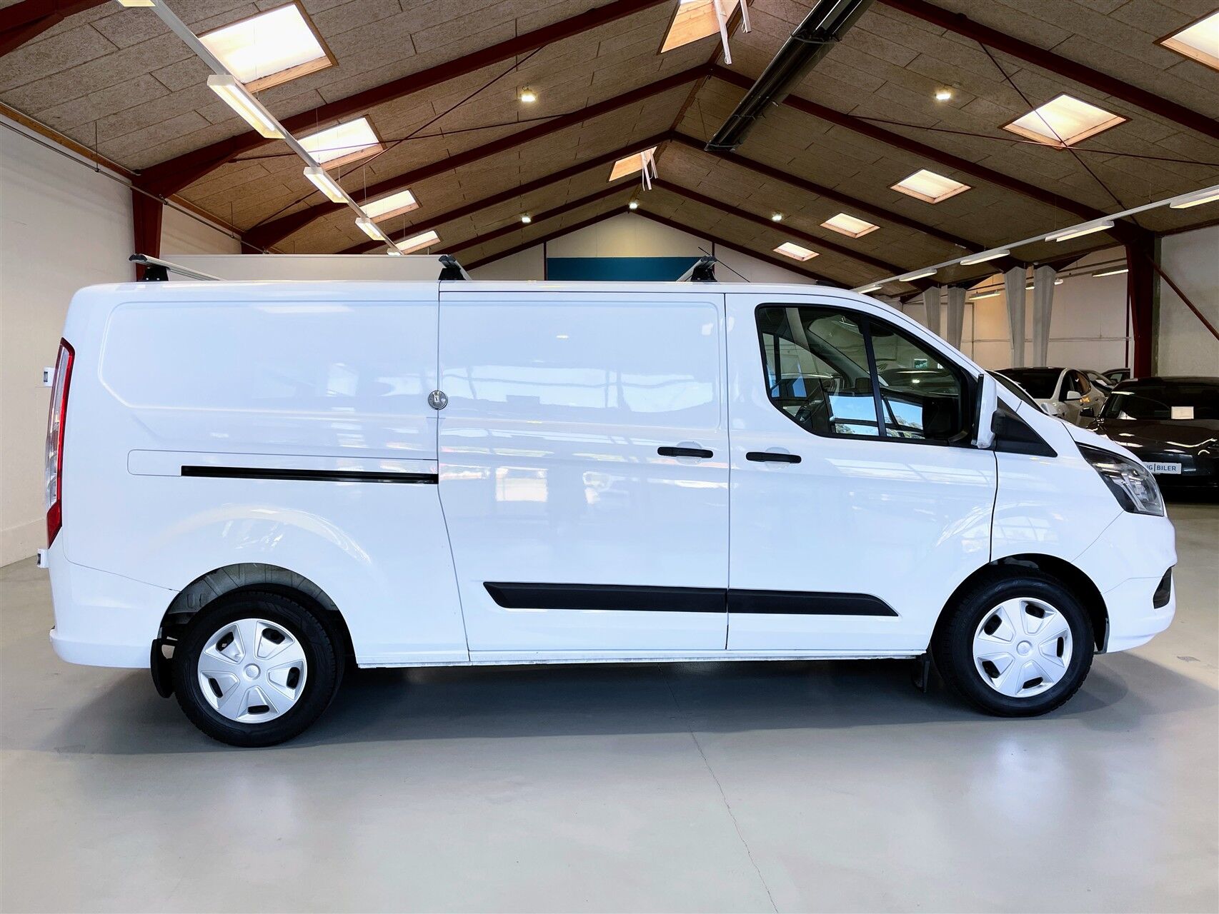 Billede af Ford Transit Custom 300 L2H1 2,0 TDCi Trend 130HK Van 6g Aut.