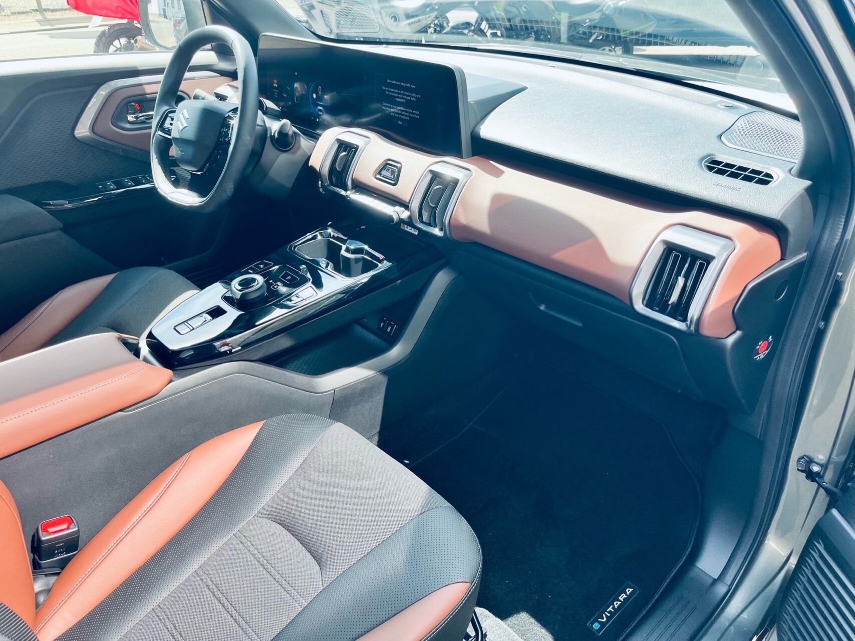 Billede af Suzuki e Vitara 61 Adventure
