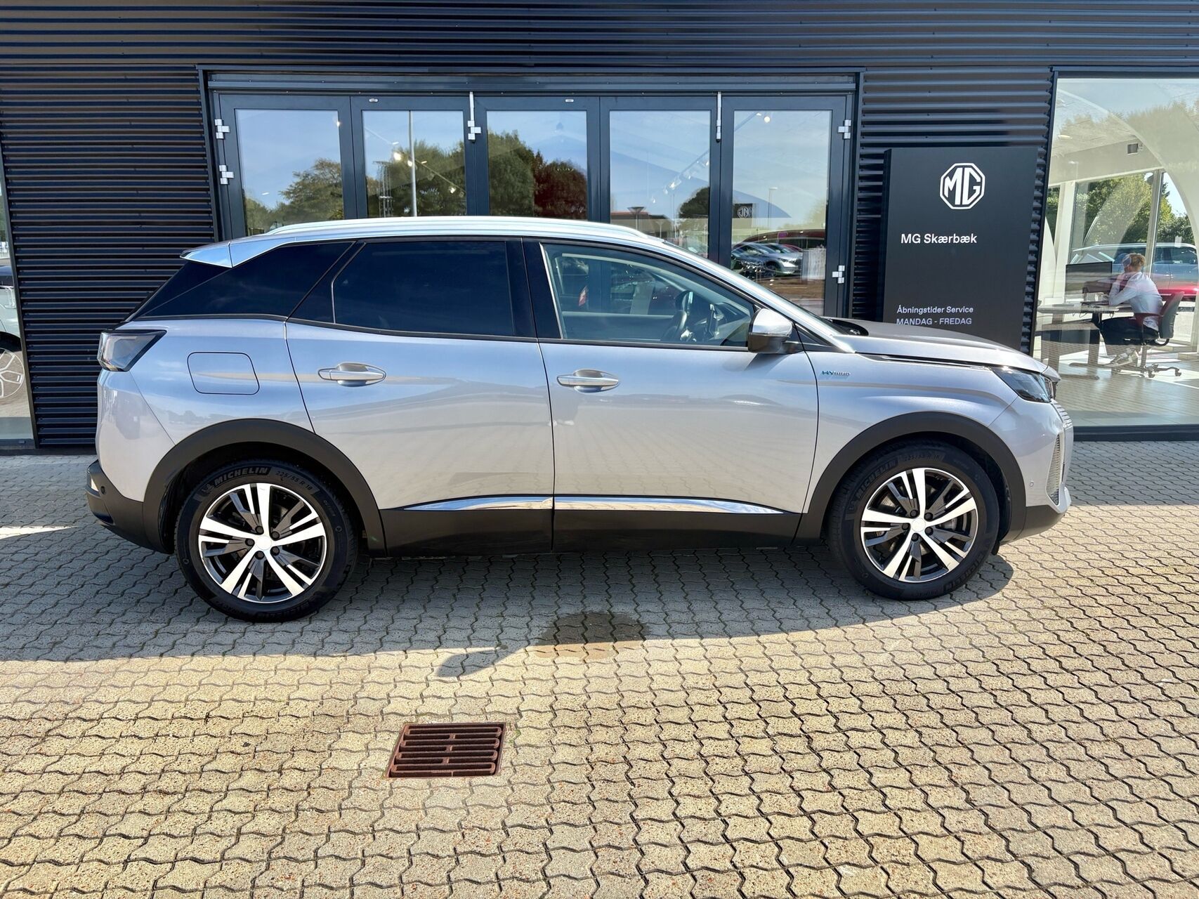 Billede af Peugeot 3008 1,6 PureTech  Plugin-hybrid Allure Pack EAT8 225HK 5d 8g Aut.