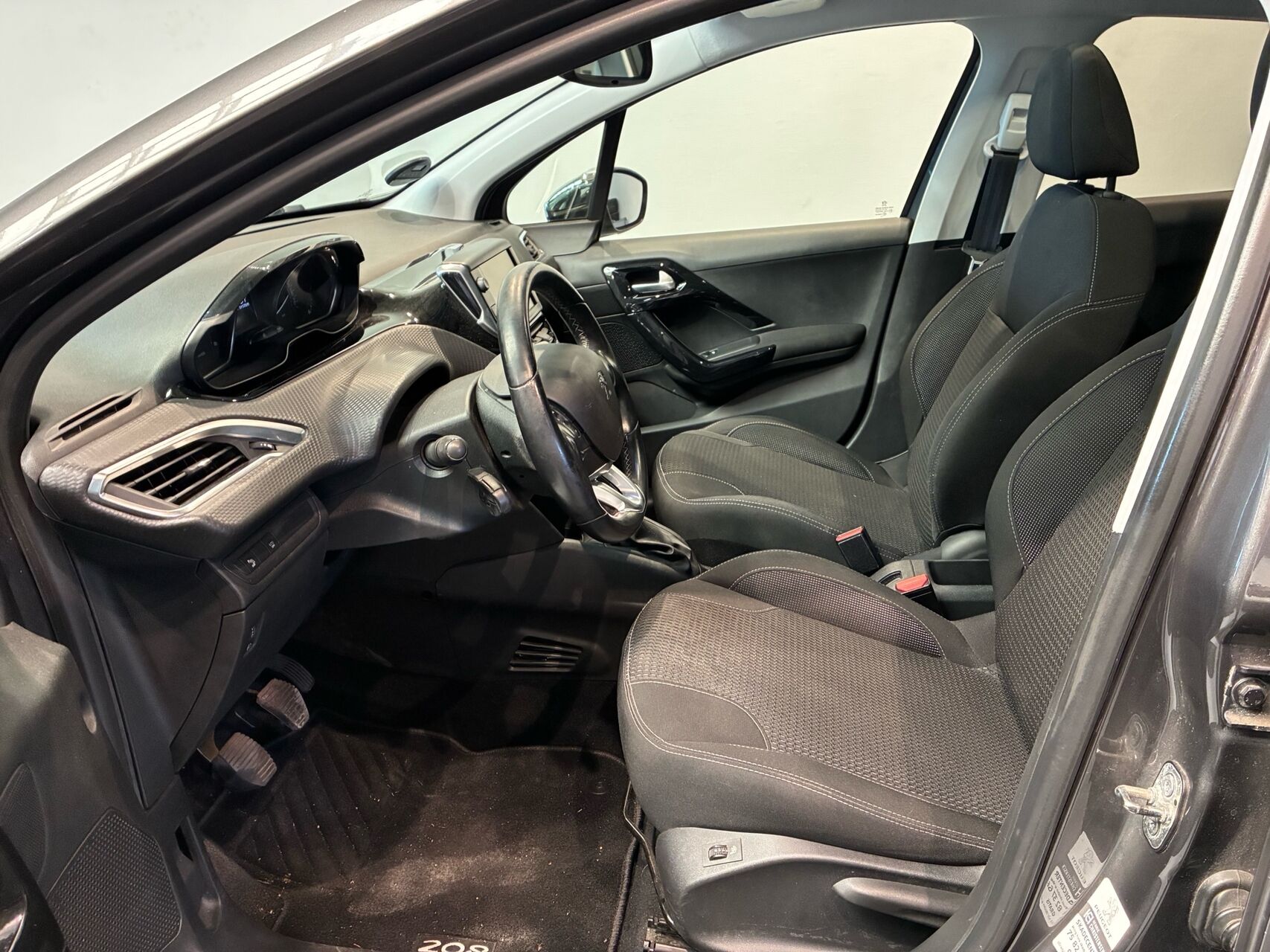 Billede af Peugeot 208 1,5 BlueHDi Prestige 100HK 5d
