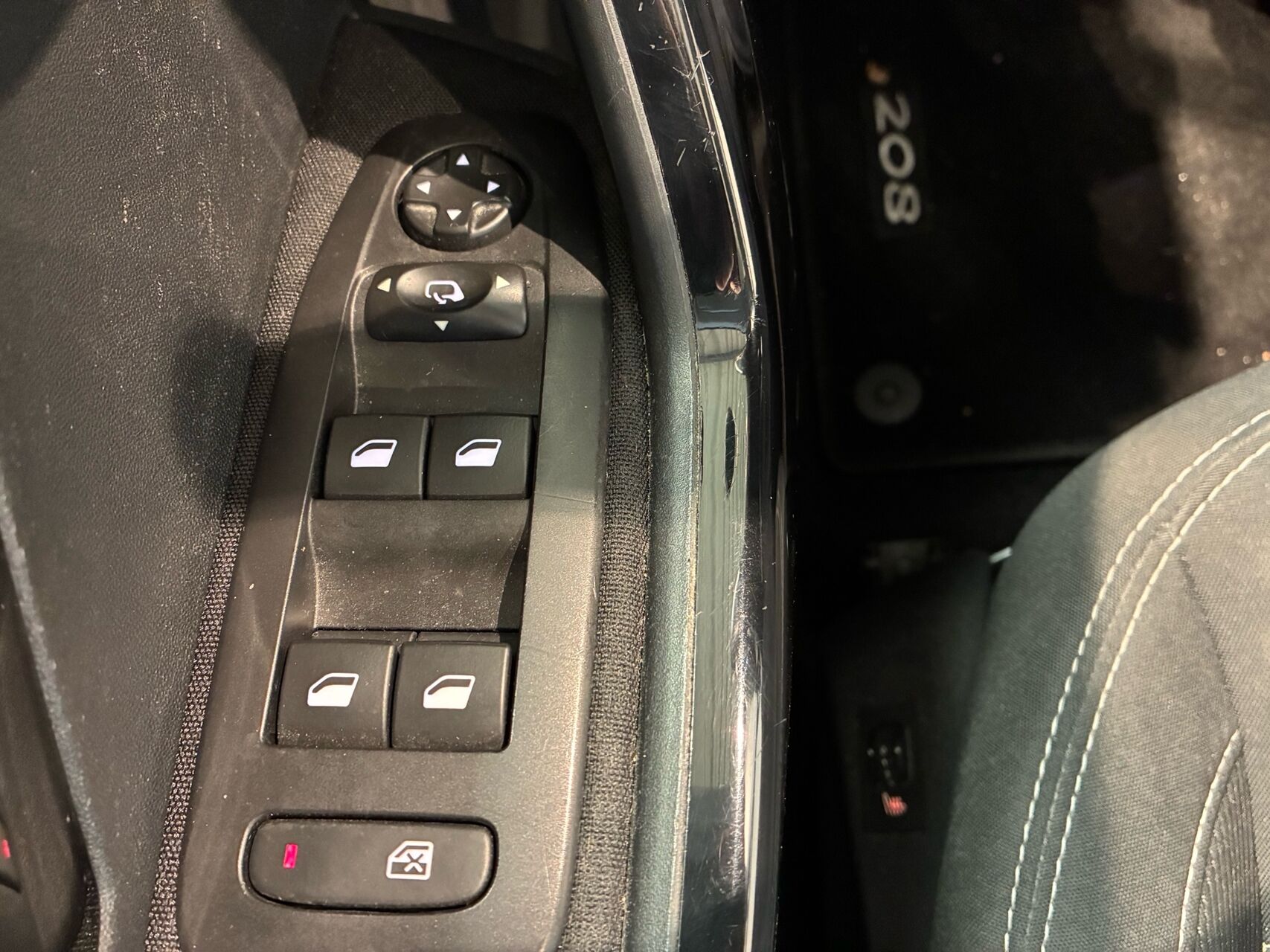 Billede af Peugeot 208 1,5 BlueHDi Prestige 100HK 5d