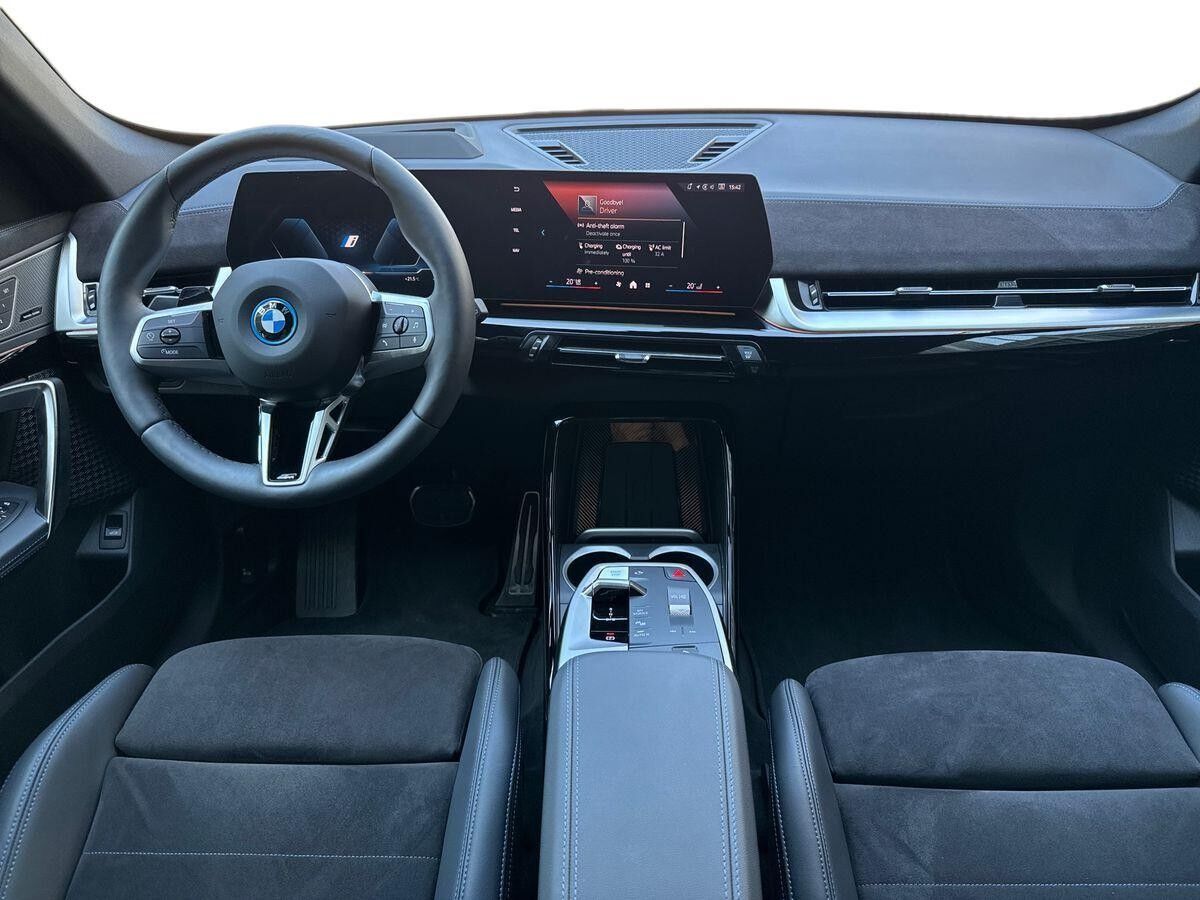 Billede af BMW iX1 eDrive20 EL Fully Charged 204HK 5d Aut.