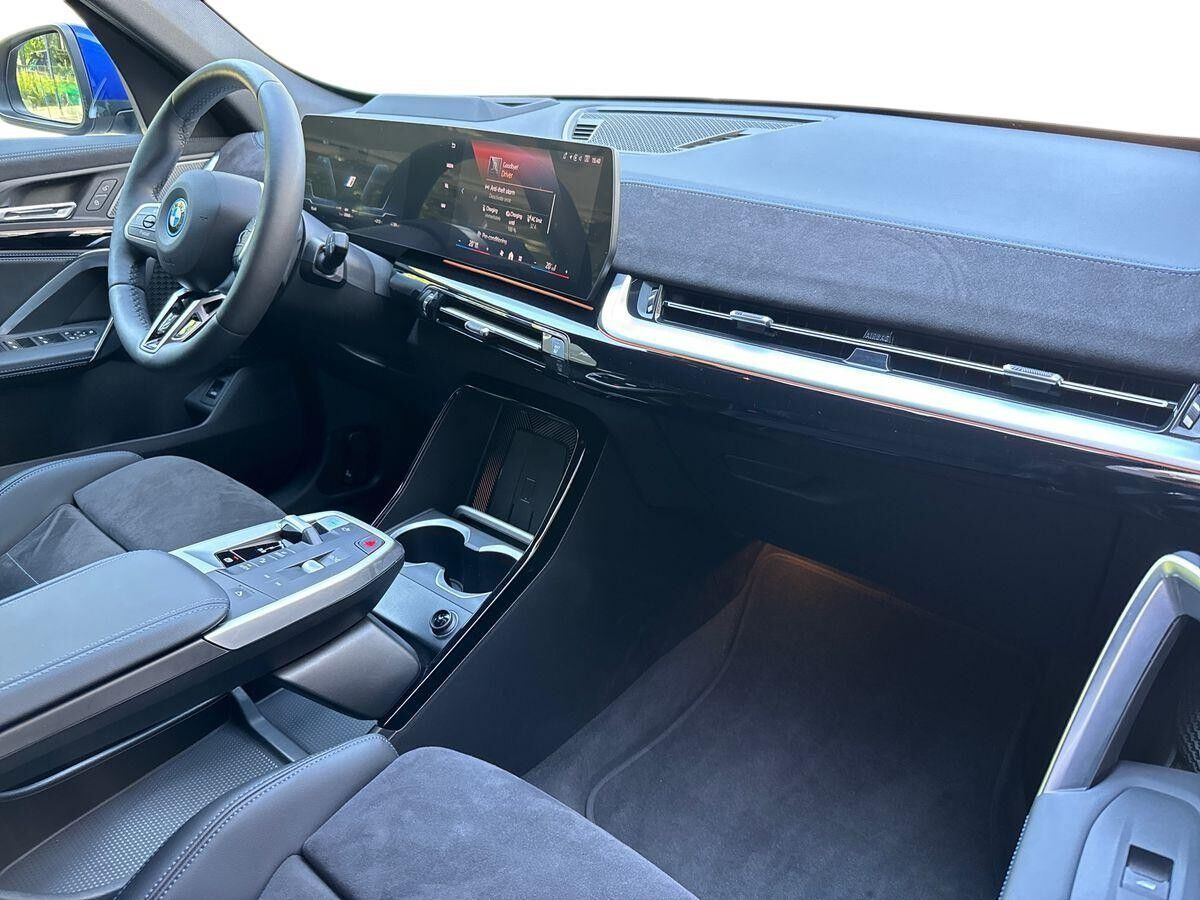 Billede af BMW iX1 eDrive20 EL Fully Charged 204HK 5d Aut.