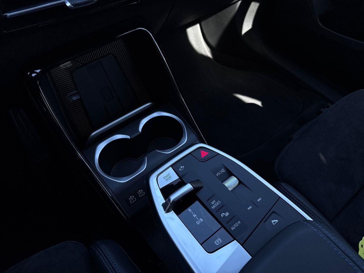 Billede af BMW iX1 eDrive20 EL Fully Charged 204HK 5d Aut.