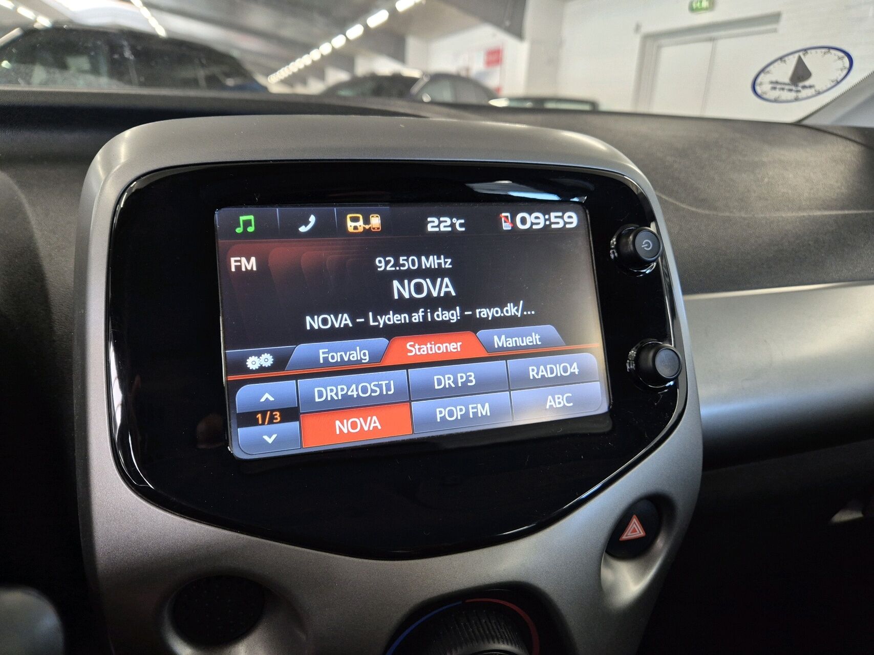 Billede af Toyota Aygo 1,0 VVT-I X-Play + X-Touch 69HK 5d