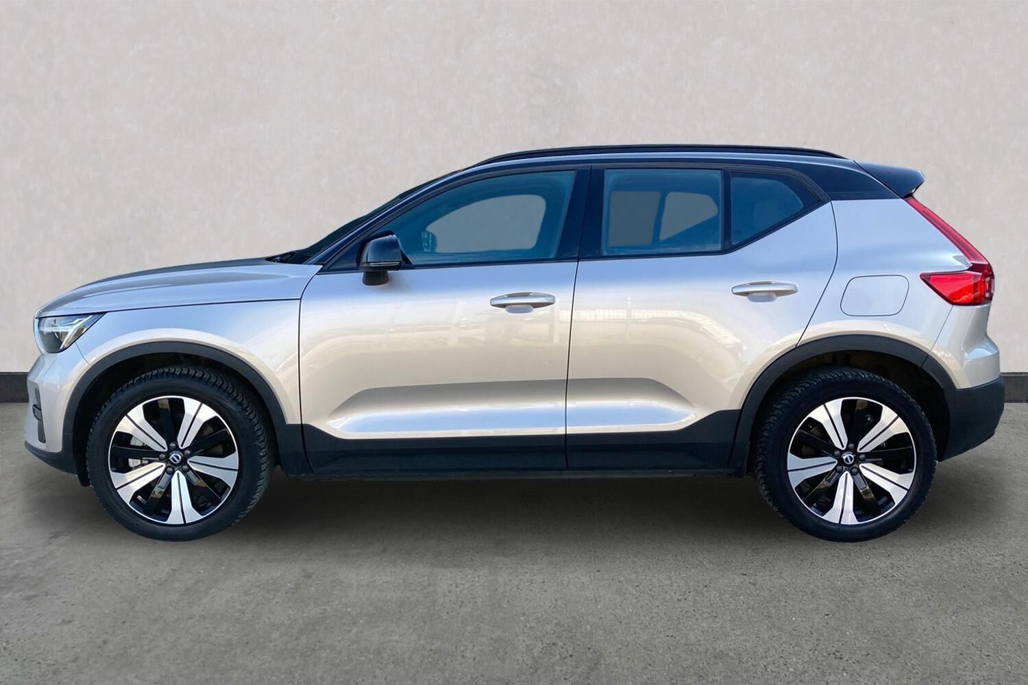 Billede af Volvo XC40 P6 Recharge Plus 231HK 5d Aut.