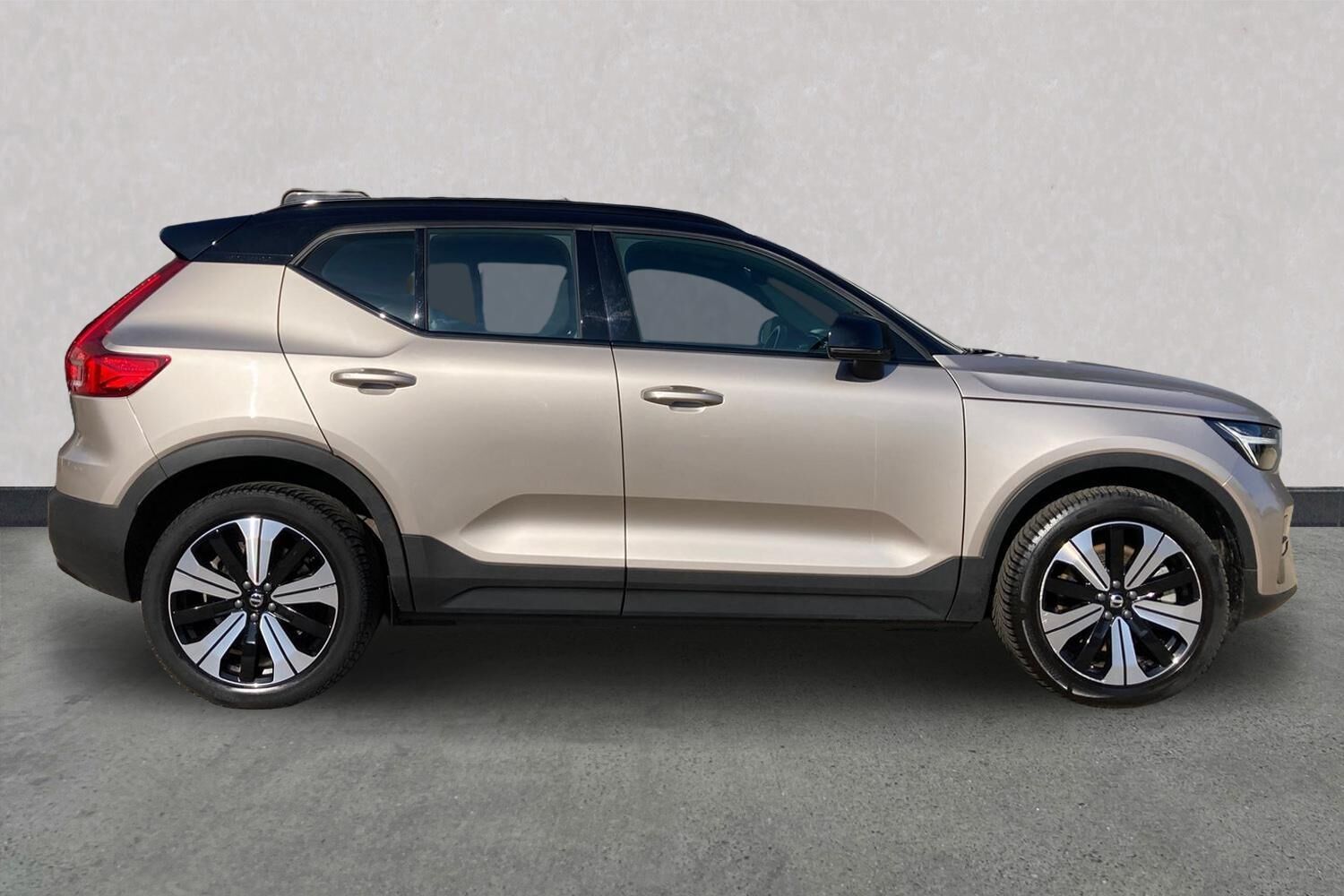 Billede af Volvo XC40 P6 Recharge Plus 231HK 5d Aut.