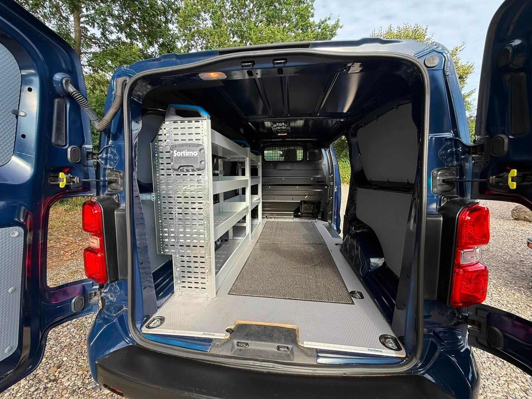 Billede af Peugeot Expert L3 2,0 BlueHDi Premium 122HK Van 6g