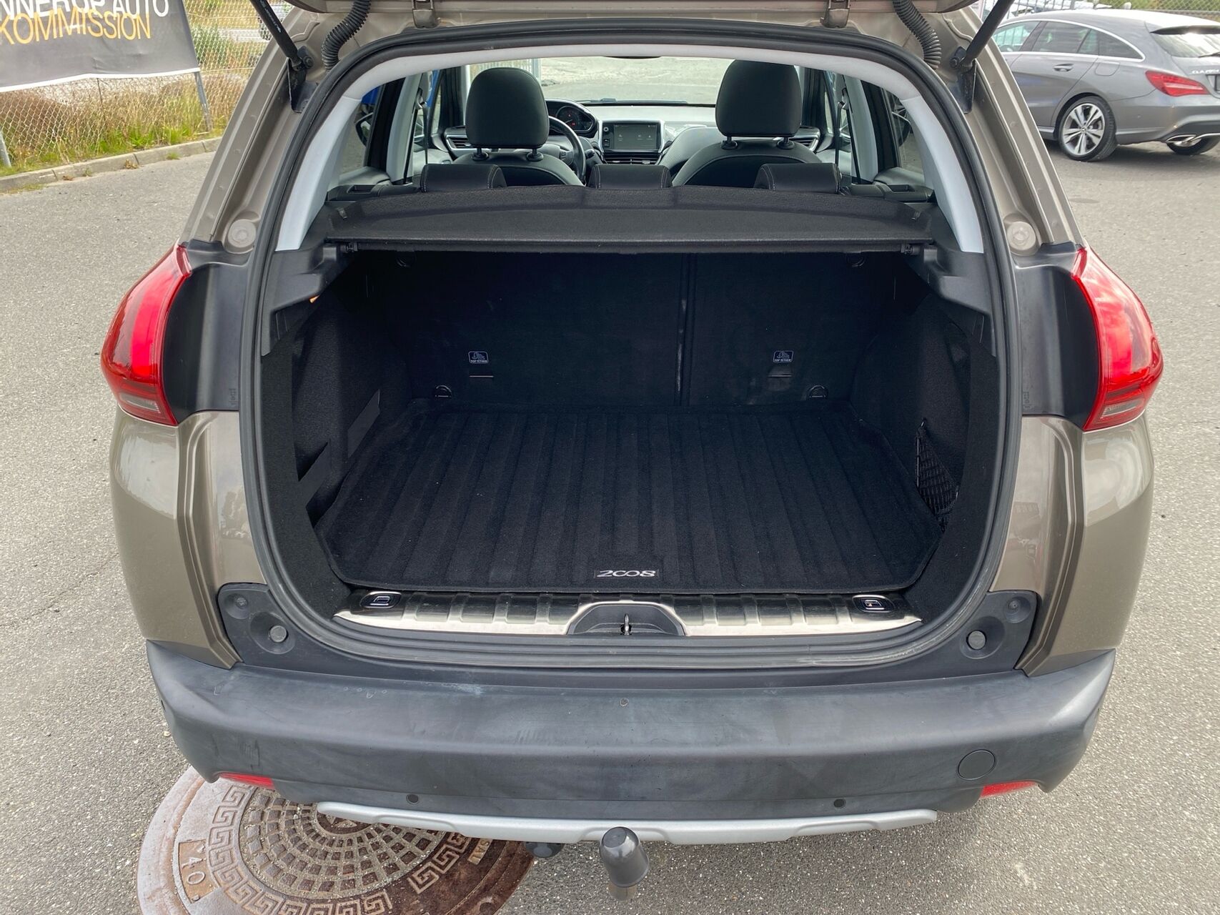Billede af Peugeot 2008 1,6 BlueHDi Desire Sky 100HK