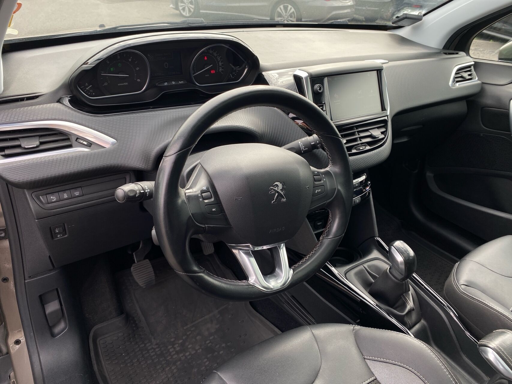 Billede af Peugeot 2008 1,6 BlueHDi Desire Sky 100HK
