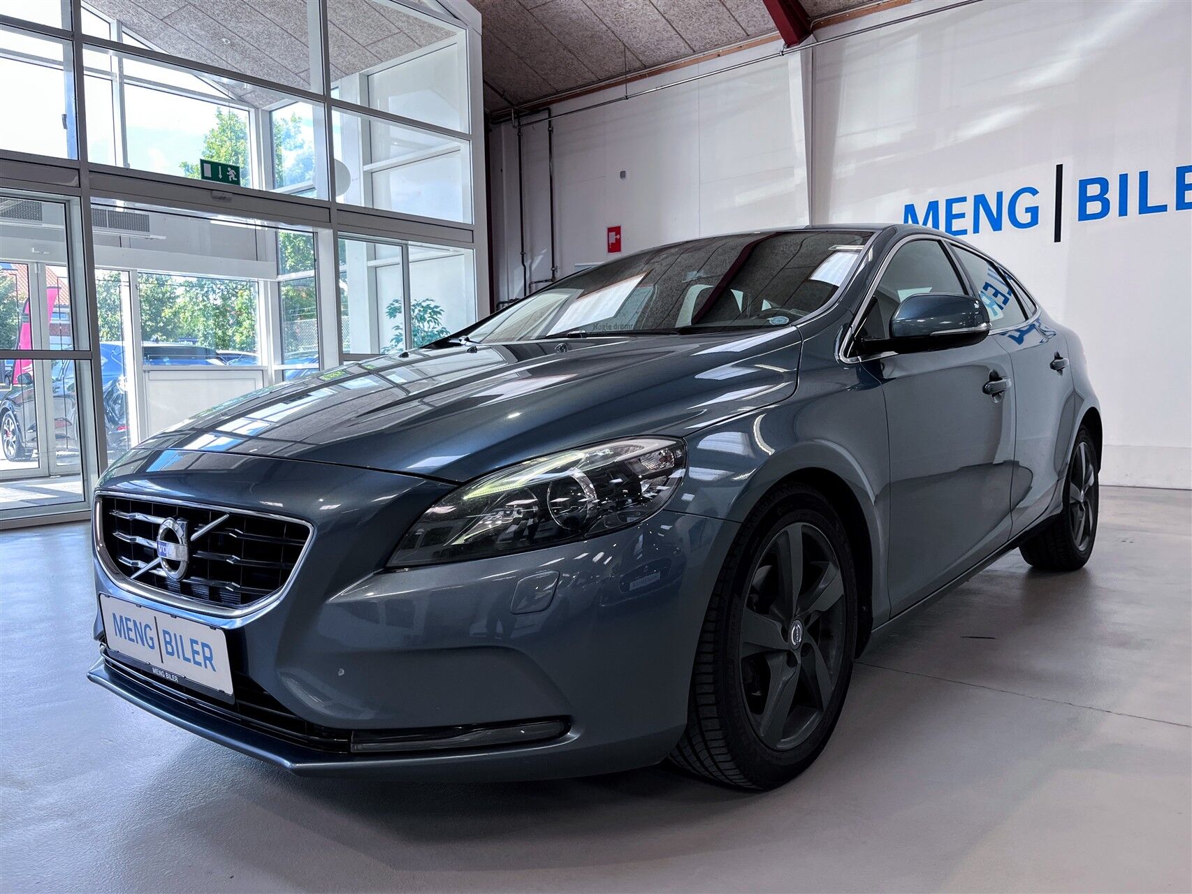 Billede af Volvo V40 1,6 D2 DRIVe-E Momentum 115HK 5d 6g