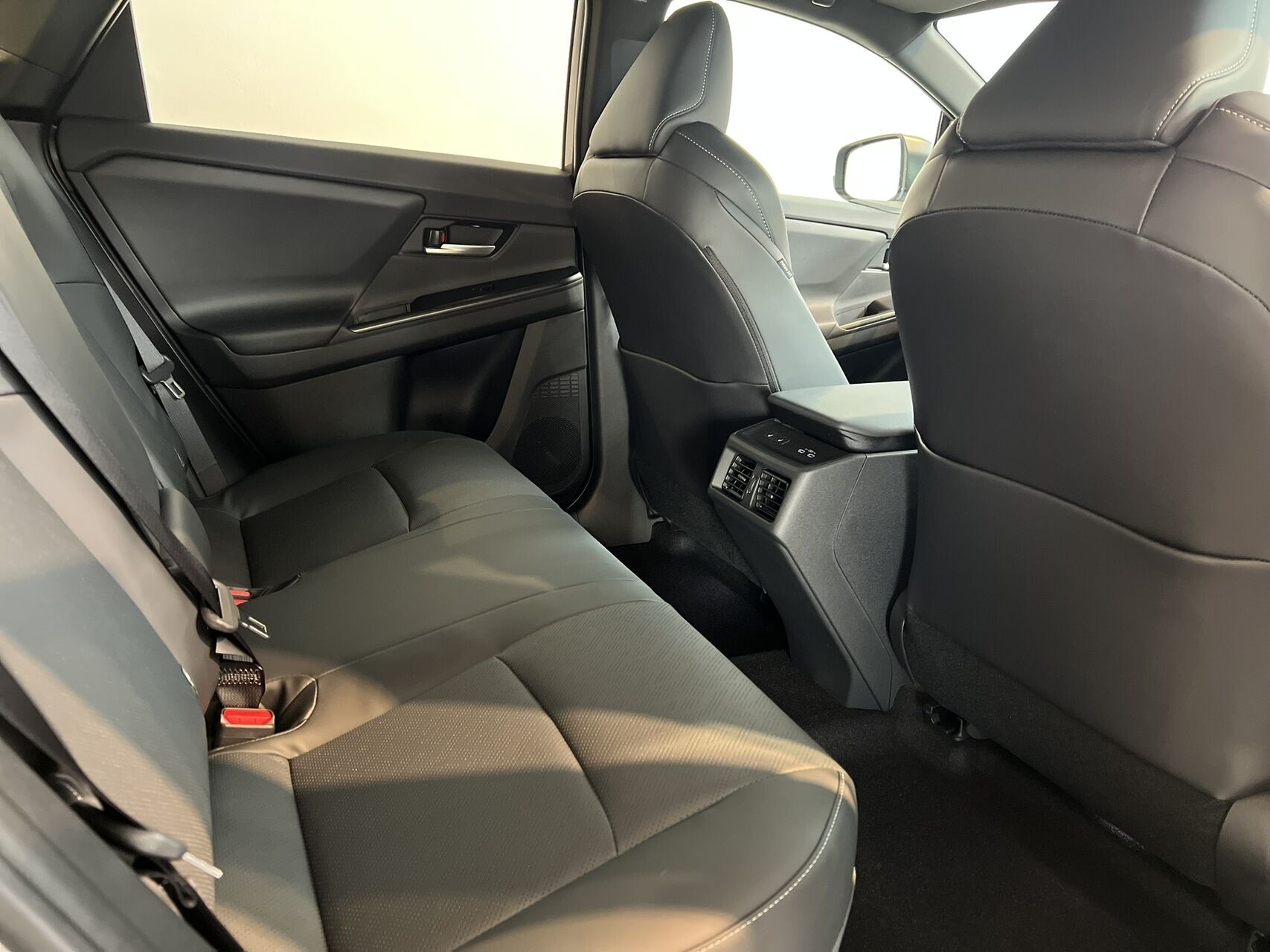 Billede af Subaru e-Outback EL Limited AWD 380HK Stc Aut.