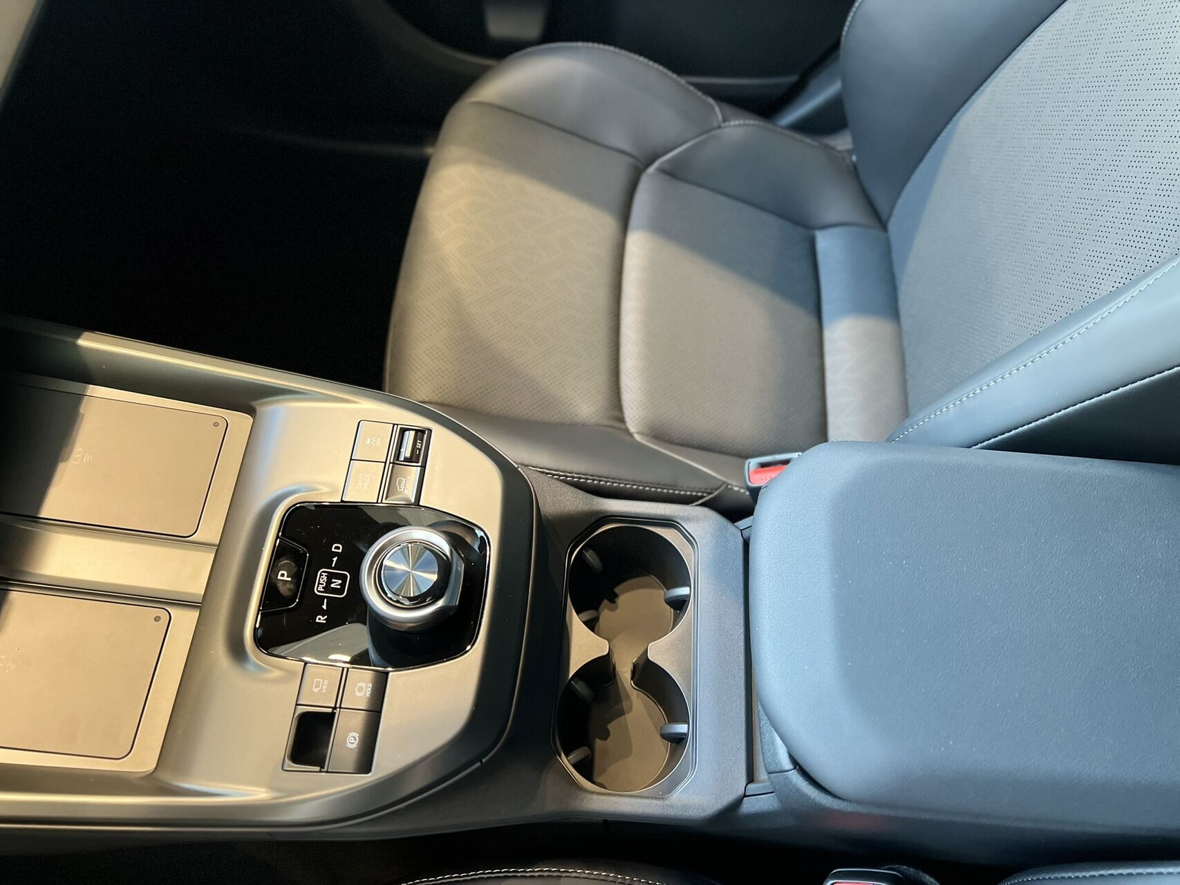 Billede af Subaru e-Outback EL Limited AWD 380HK Stc Aut.
