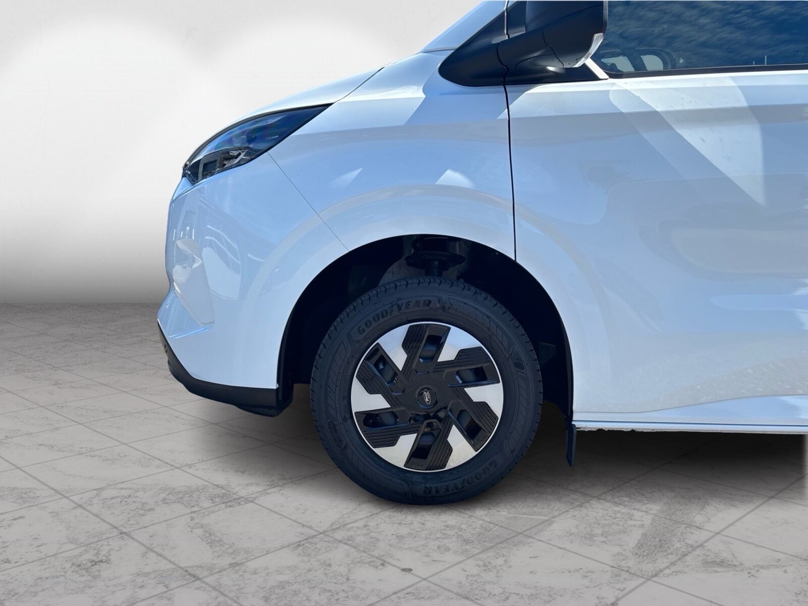 Billede af Ford E-Transit Custom 340 L2H1 EL Trend 218HK Van Aut.