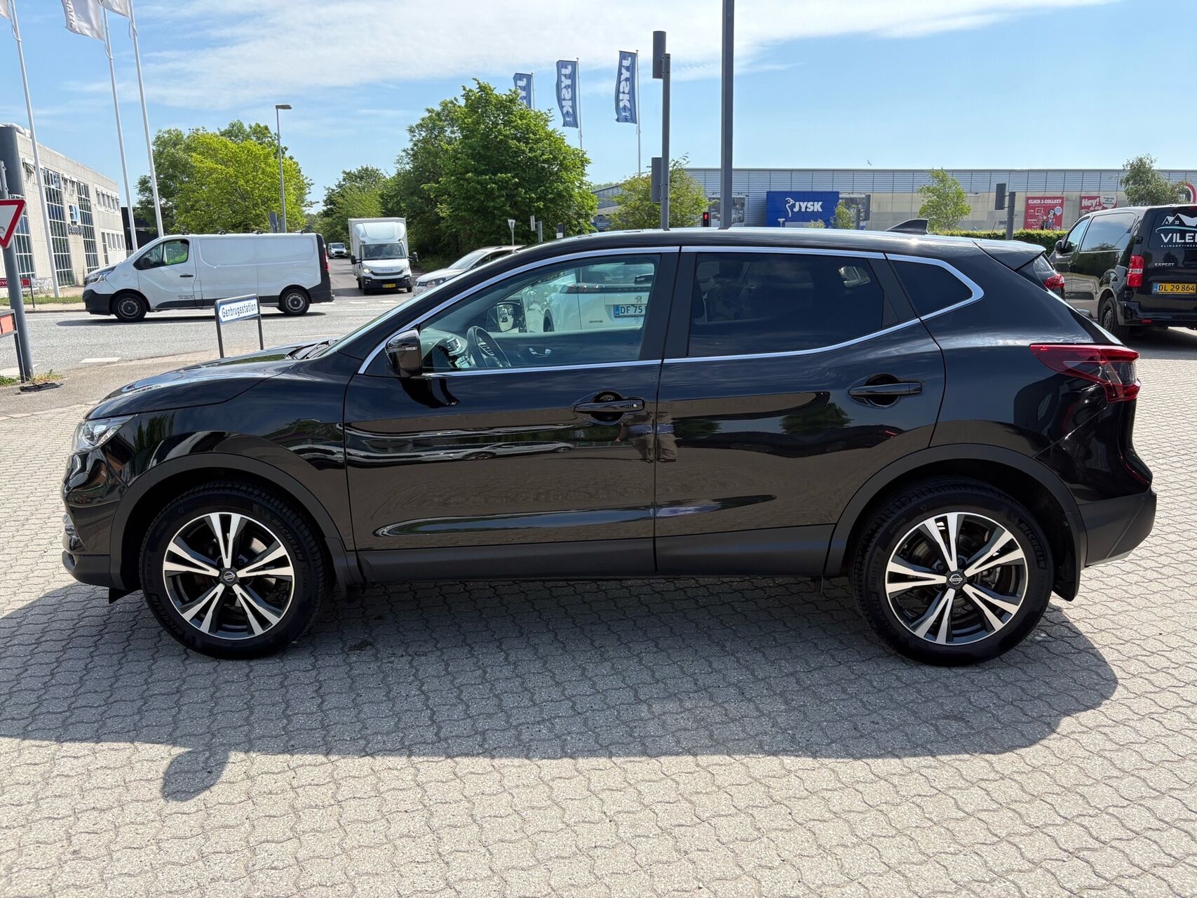 Billede af Nissan Qashqai 1,3 Dig-T N-Connecta DCT 160HK 5d 7g Aut.