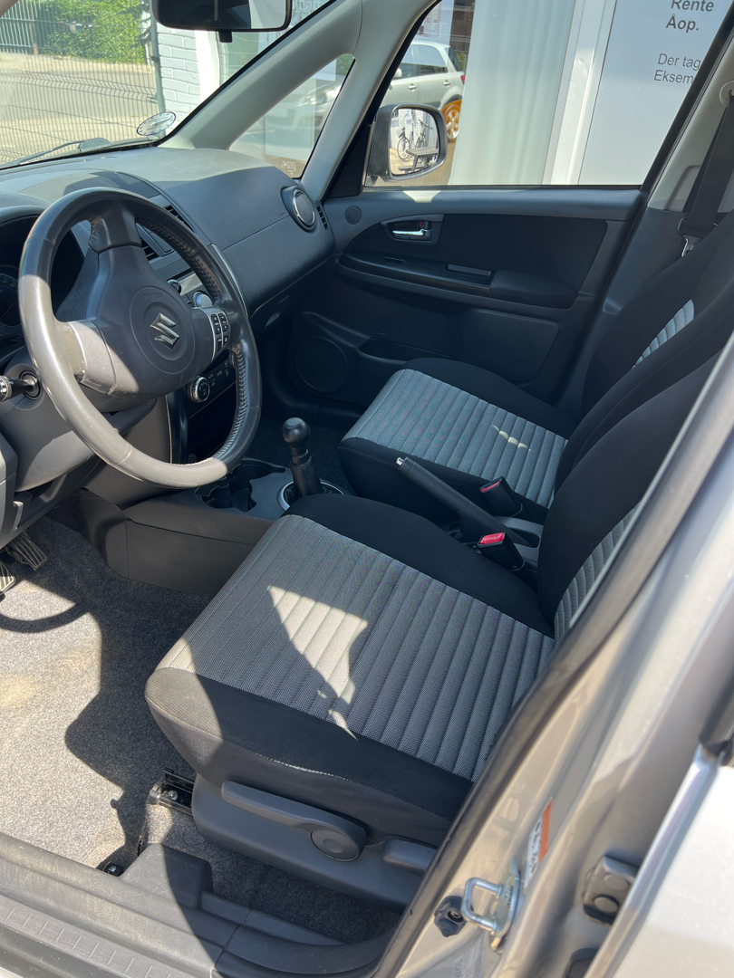 Billede af Suzuki SX4 1,6 16V Exclusive 120HK 5d