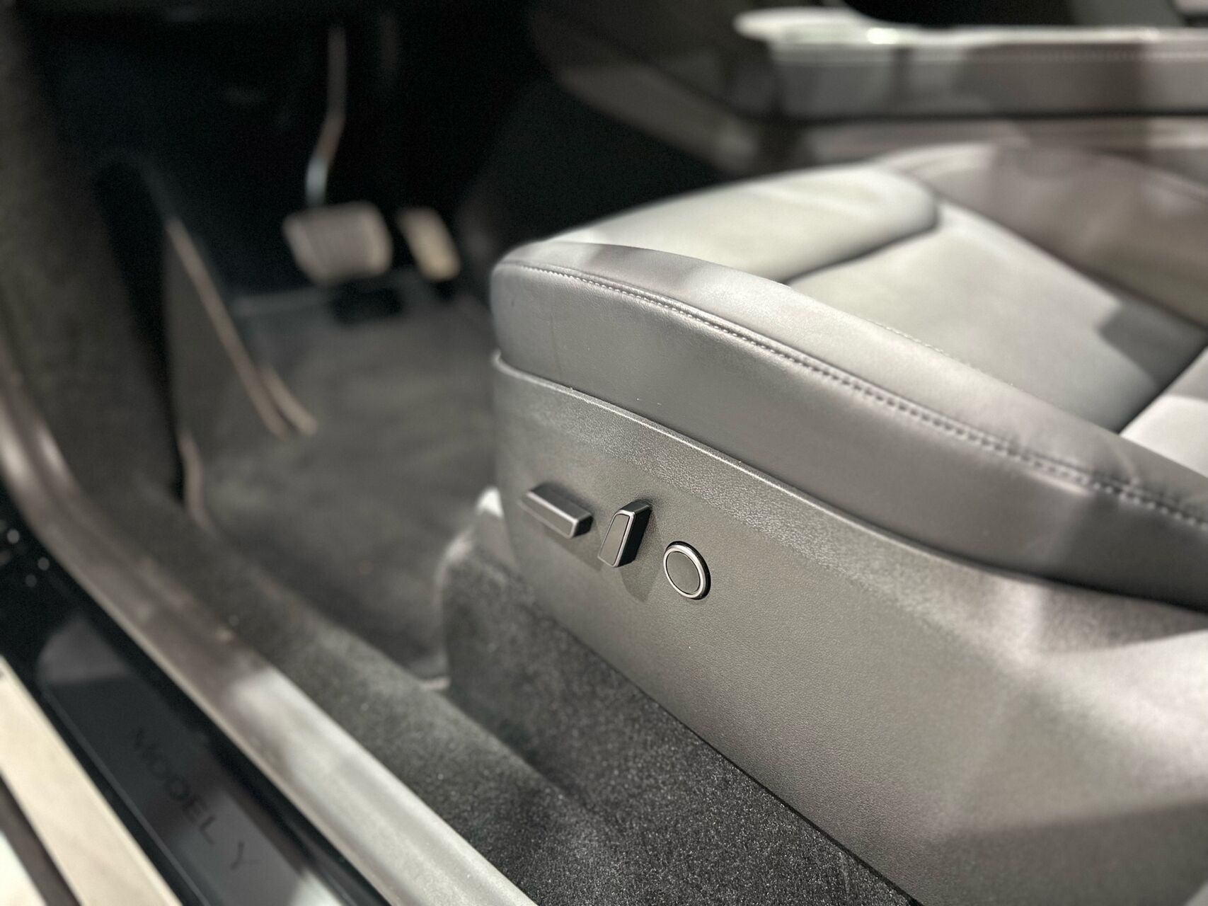 Billede af Tesla Model Y EL RWD 299HK 5d Aut.