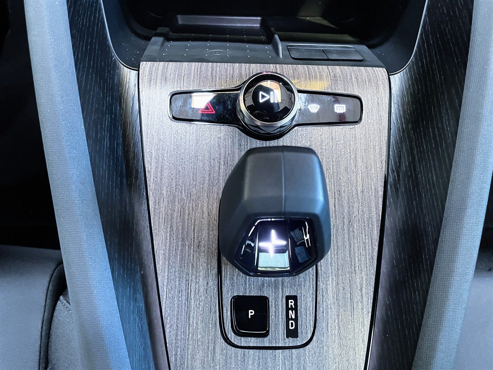 Billede af Polestar 2 EL Long Range Single motor Plus 231HK 5d Aut.