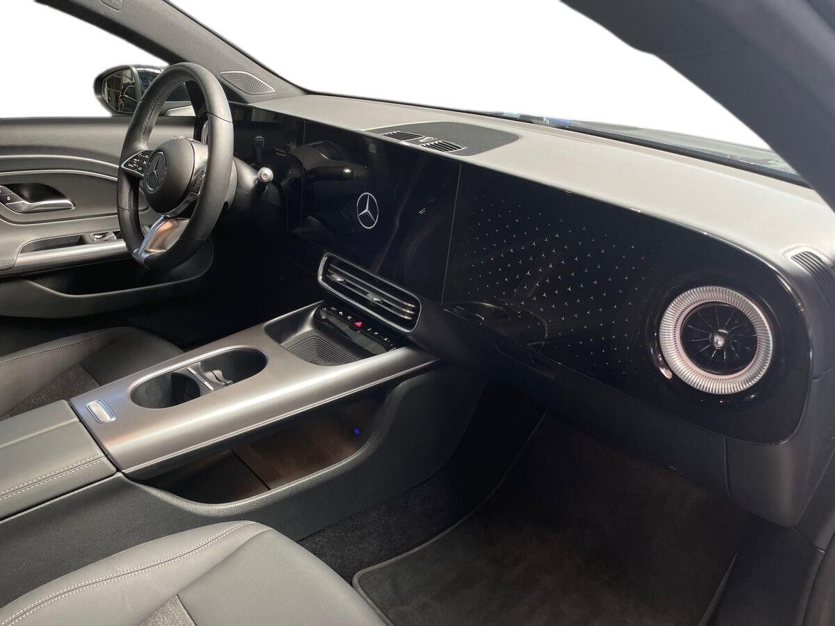 Billede af Mercedes-Benz CLA250+ EL EQ  272HK 5d Aut. 