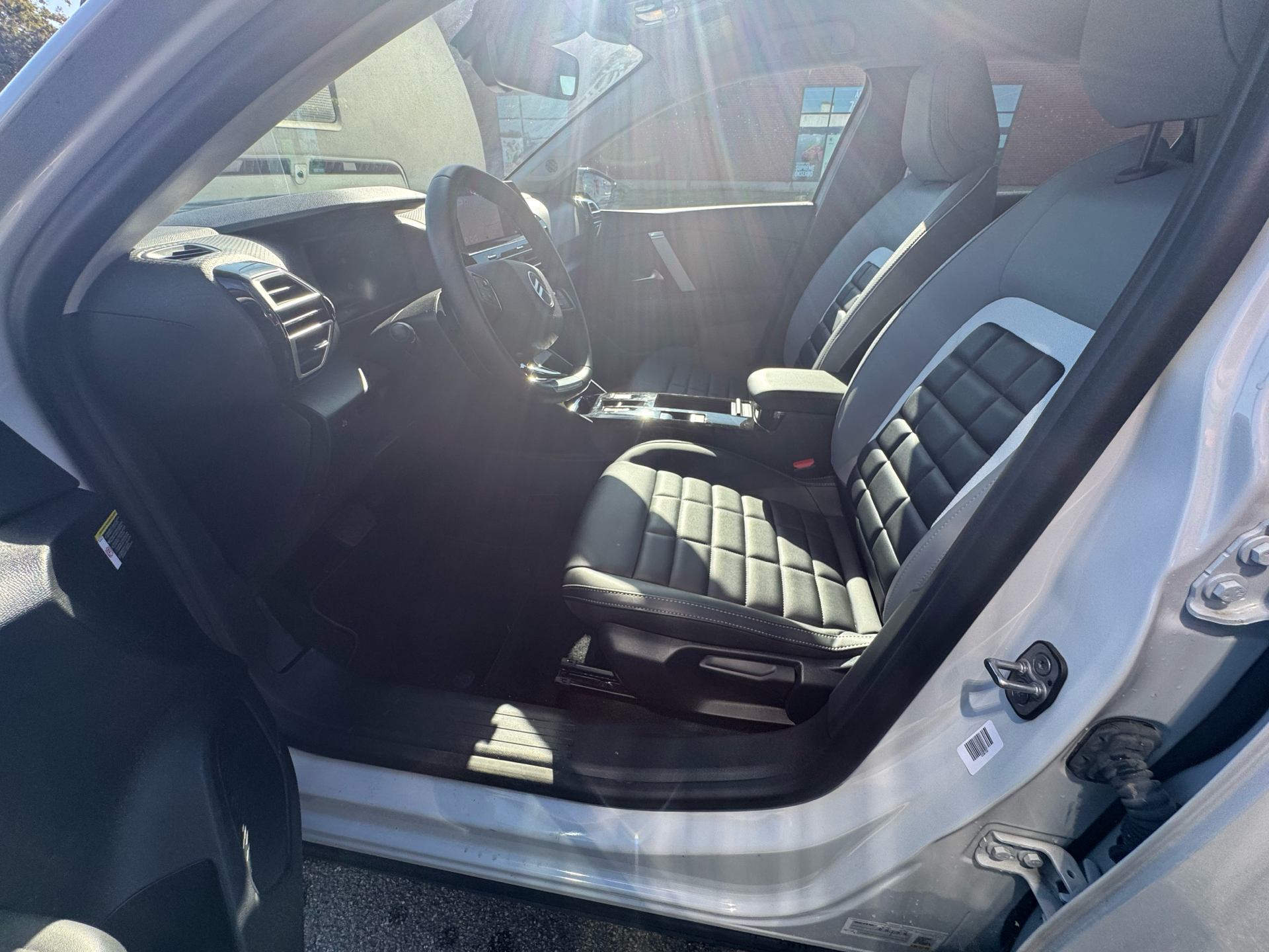Billede af Citroën e-C4 X EL Max 156HK 5d Aut.