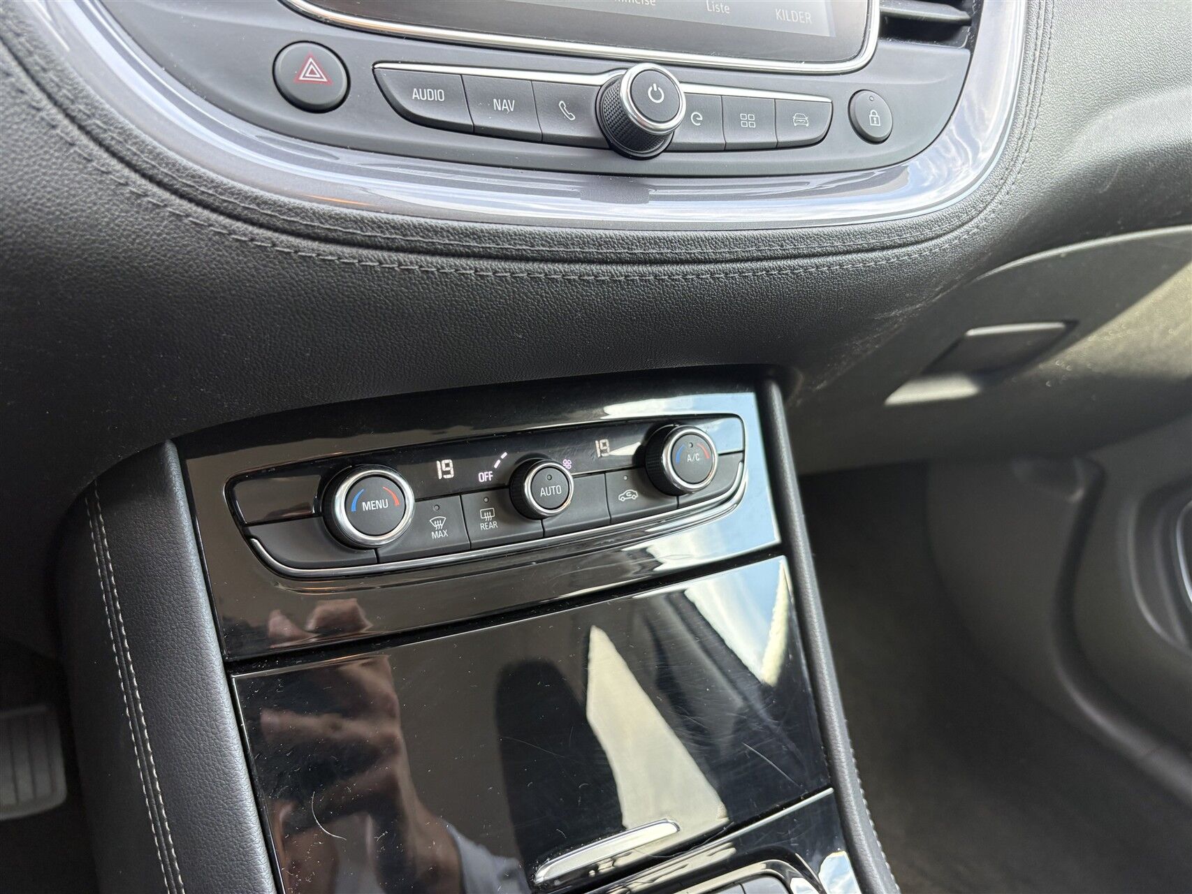 Billede af Opel Grandland X 1,6 PHEV  Plugin-hybrid EuroLine 225HK 5d 8g Aut.