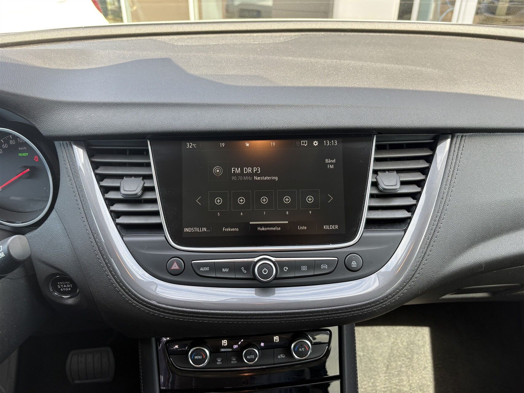 Billede af Opel Grandland X 1,6 PHEV  Plugin-hybrid EuroLine 225HK 5d 8g Aut.