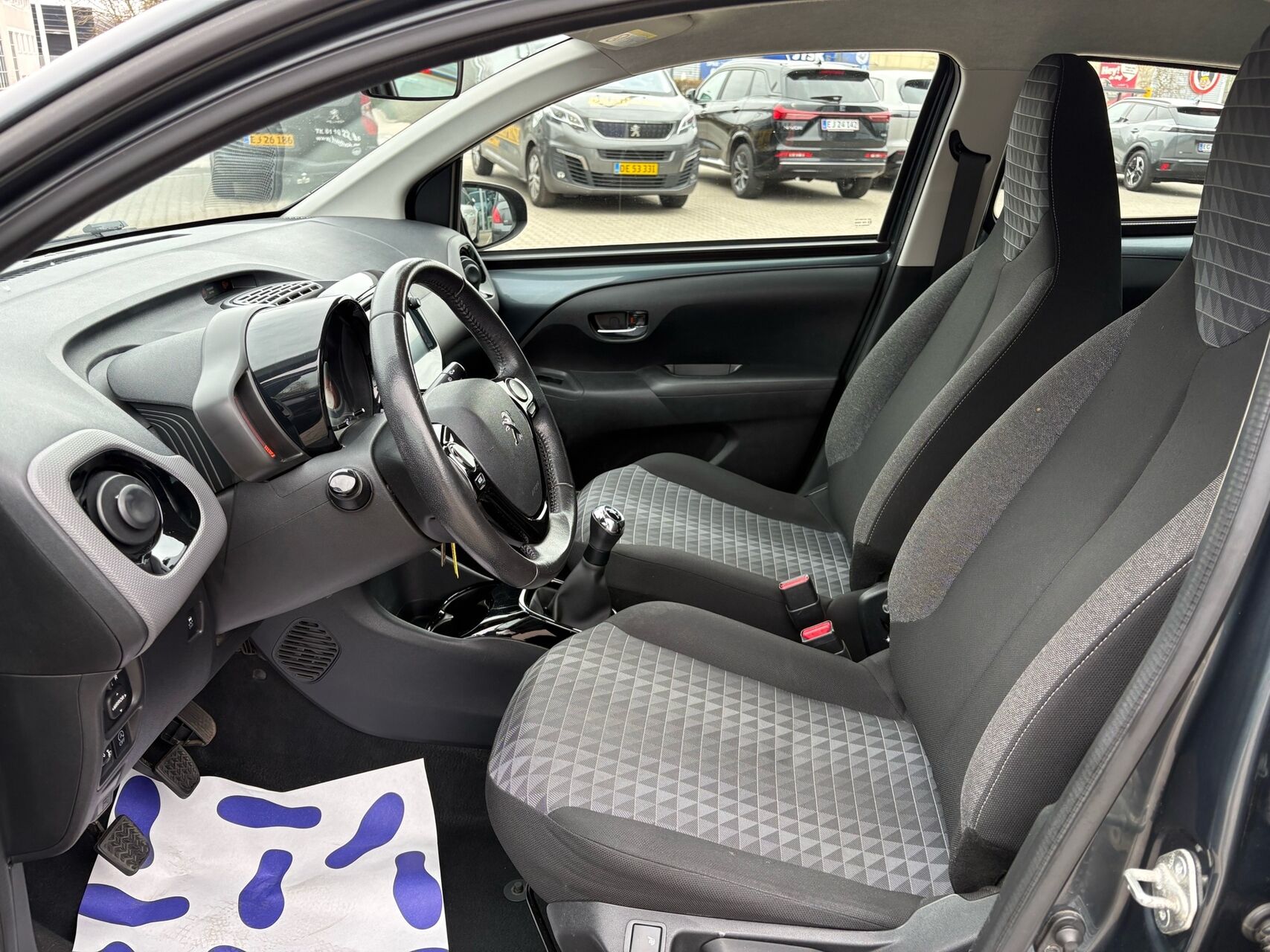 Billede af Peugeot 108 1,0 e-Vti Allure+ 72HK 5d