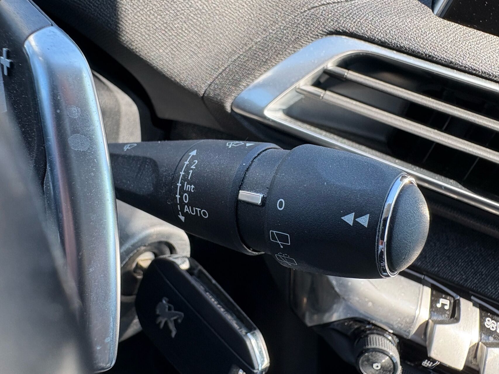 Billede af Peugeot 3008 1,6 BlueHDi Allure EAT6 120HK 5d 6g Aut.