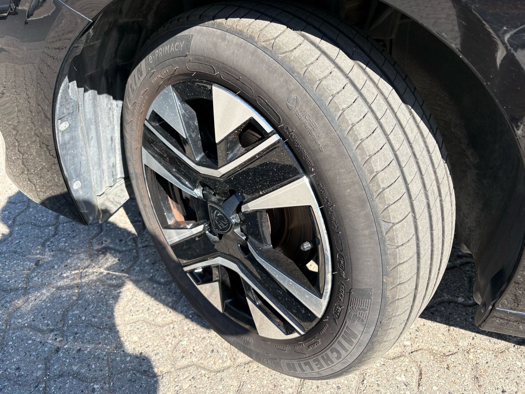 Billede af Peugeot 208 1,2 PureTech Allure+ 100HK 5d 6g