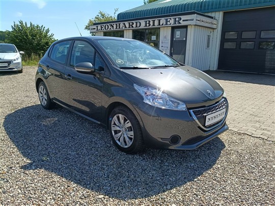 Peugeot 208 1,2 VTi Active Navi 82HK 5d