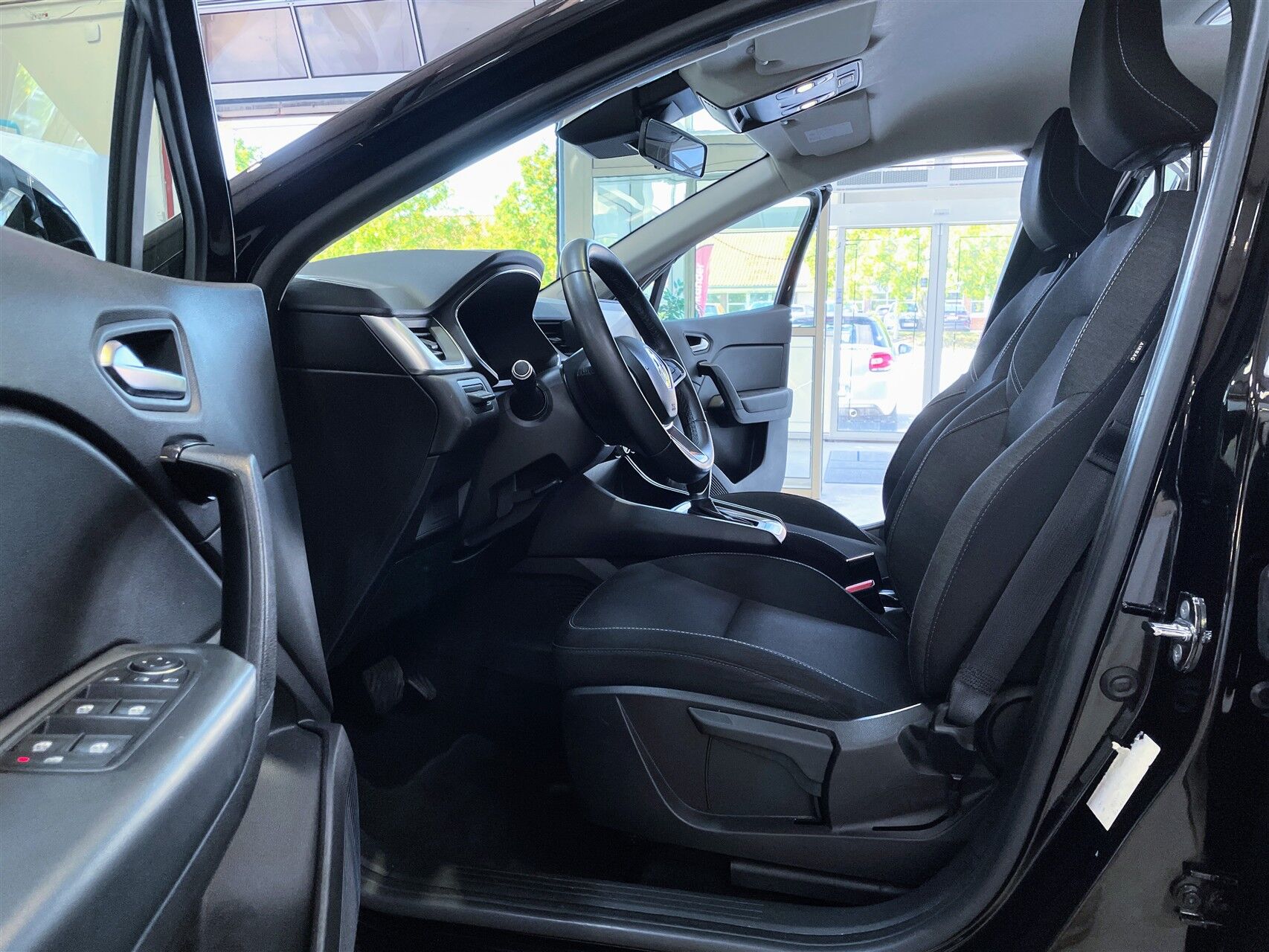 Billede af Renault Captur 1,6 E-TECH  Plugin-hybrid Zen 160HK 5d Aut.