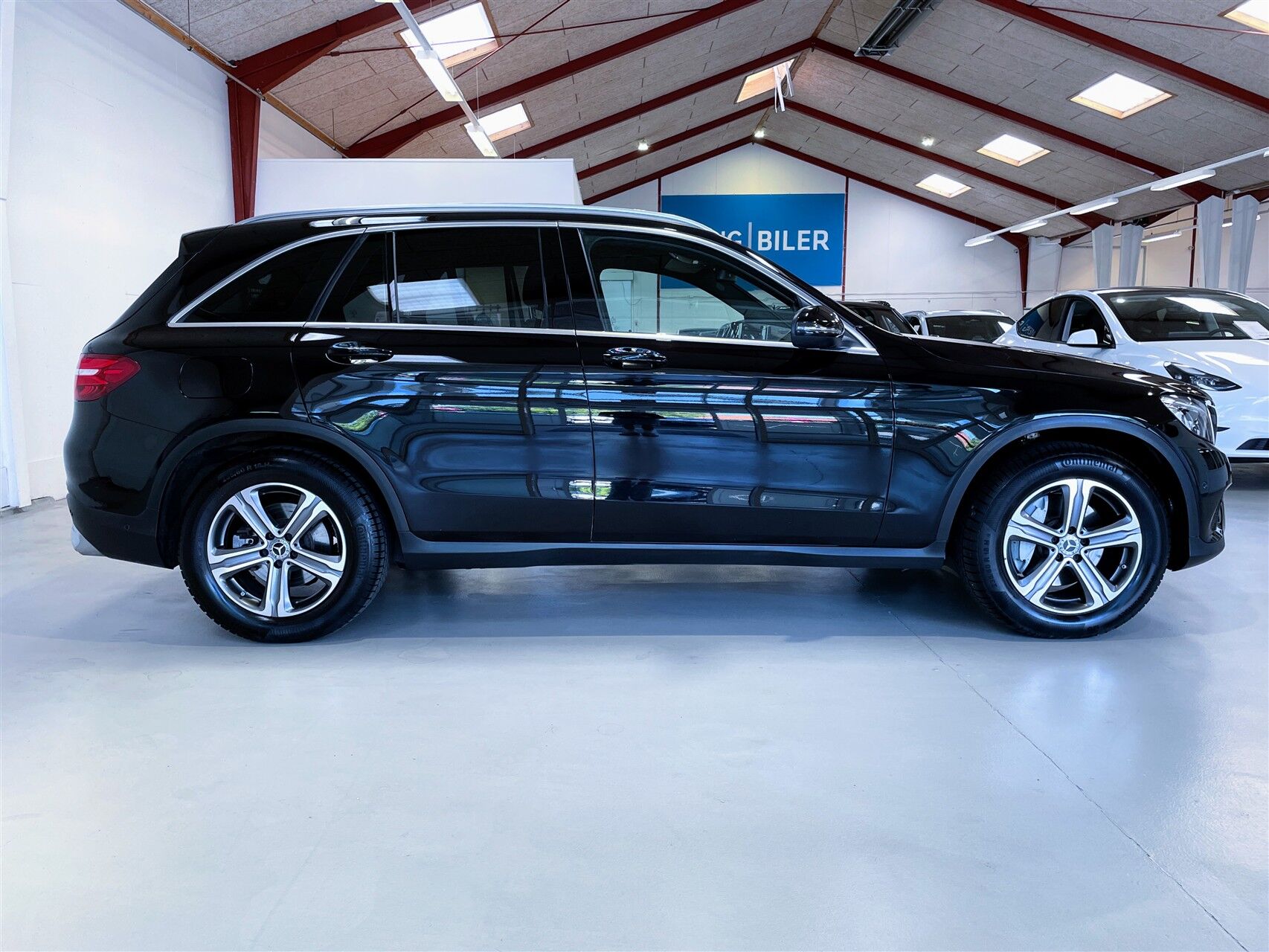 Billede af Mercedes-Benz GLC300 2,0 4Matic 9G-Tronic 245HK 5d 9g Aut.