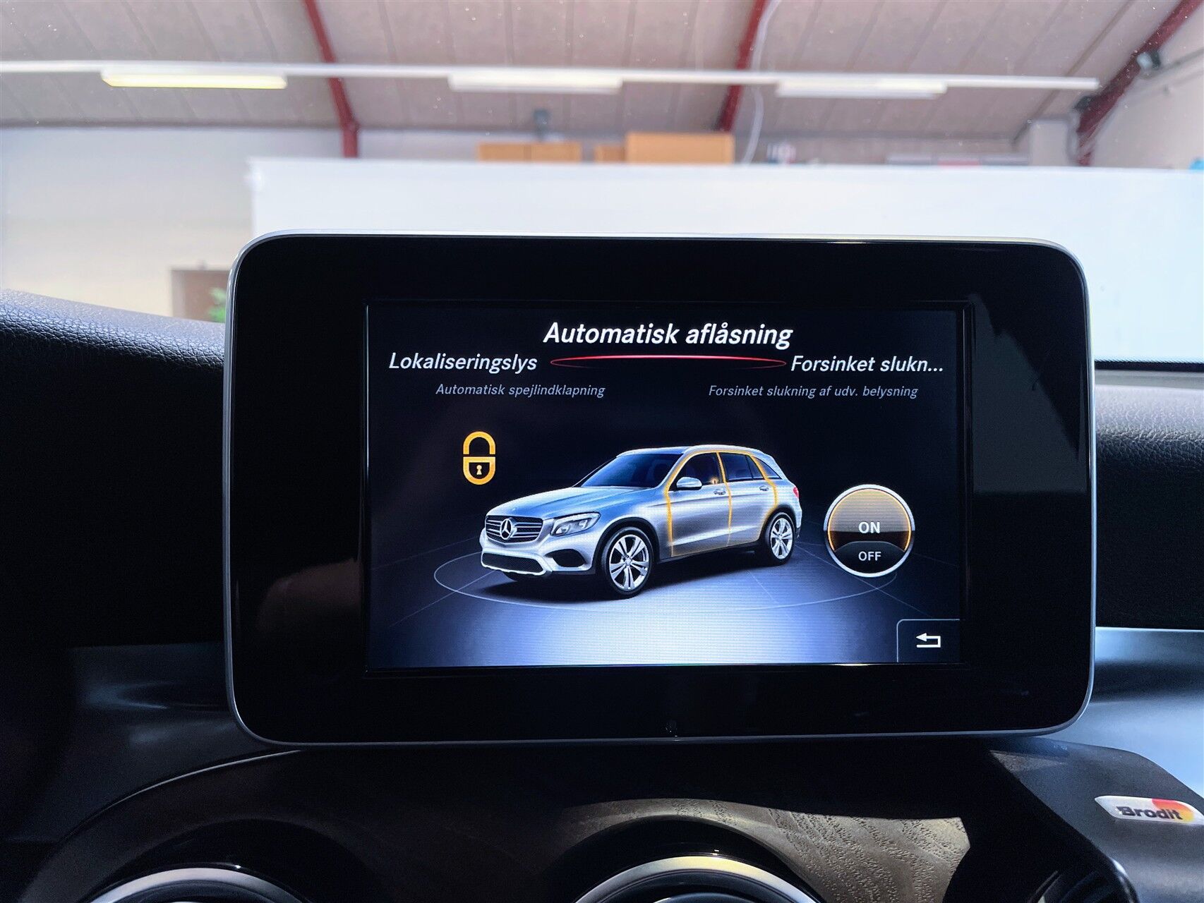 Billede af Mercedes-Benz GLC300 2,0 4Matic 9G-Tronic 245HK 5d 9g Aut.