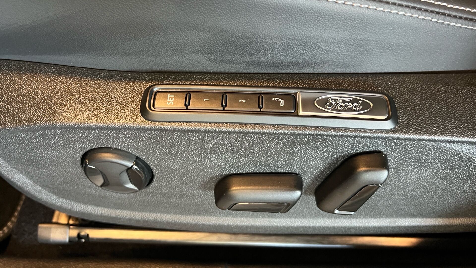 Billede af Ford Explorer EL UR Select RWD 286HK 5d Aut.