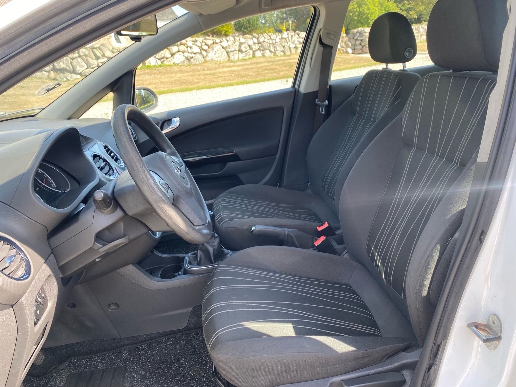 Billede af Opel Corsa 1,0 Twinport Essentia 65HK 5d