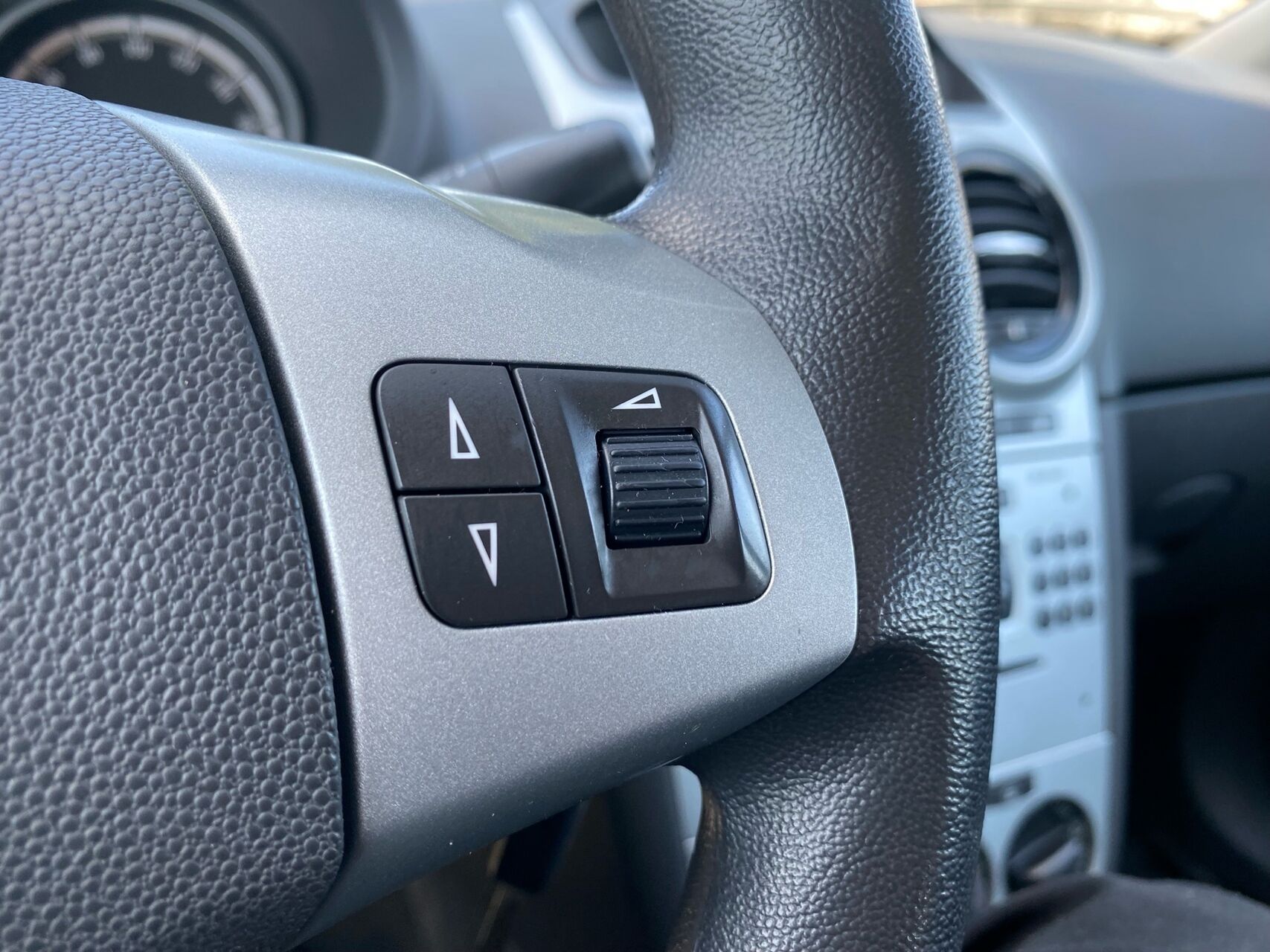 Billede af Opel Corsa 1,0 Twinport Essentia 65HK 5d