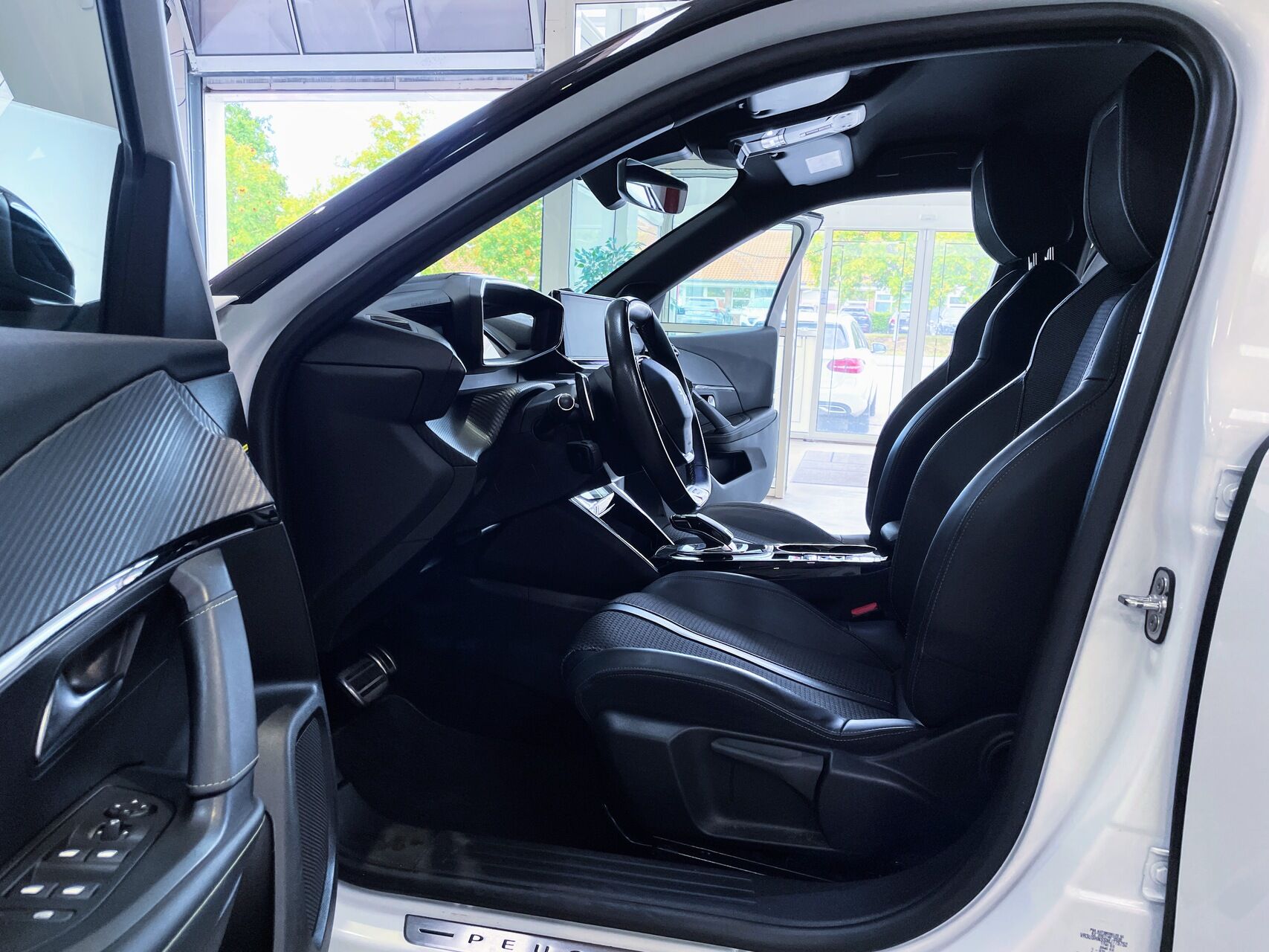 Billede af Peugeot 2008 1,2 PureTech GT EAT8 130HK 5d 8g Aut.