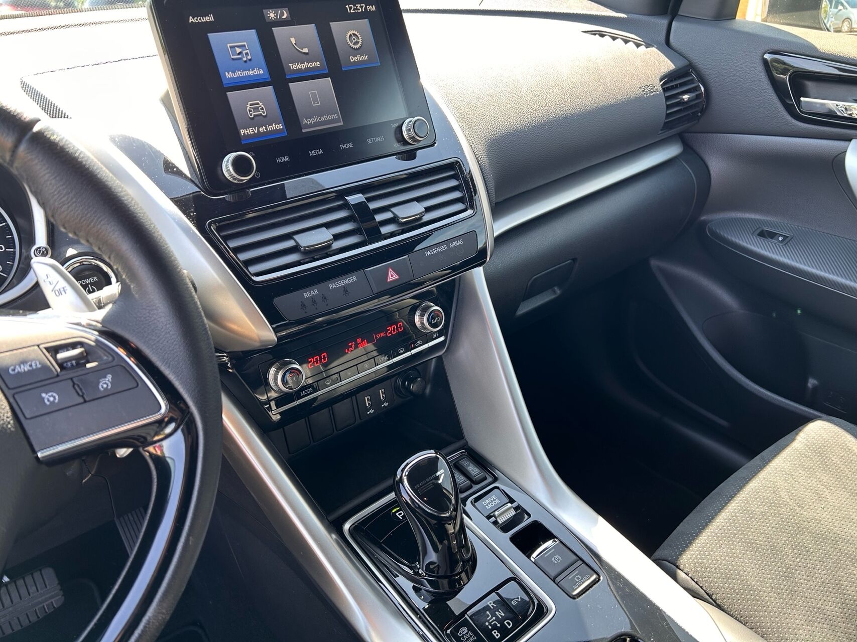Billede af Mitsubishi Eclipse Cross 2,4 Plugin-hybrid Nordic 4WD 188HK 5d Trinl. Gear