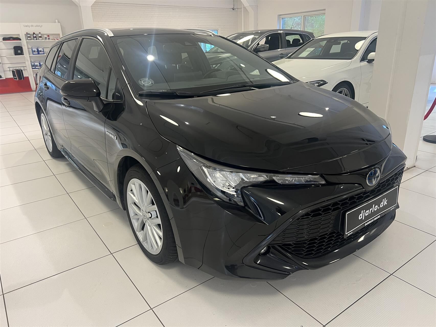 Billede af Toyota Corolla Touring Sports 1,8 Hybrid H3 Smart E-CVT 122HK Stc Trinl. Gear